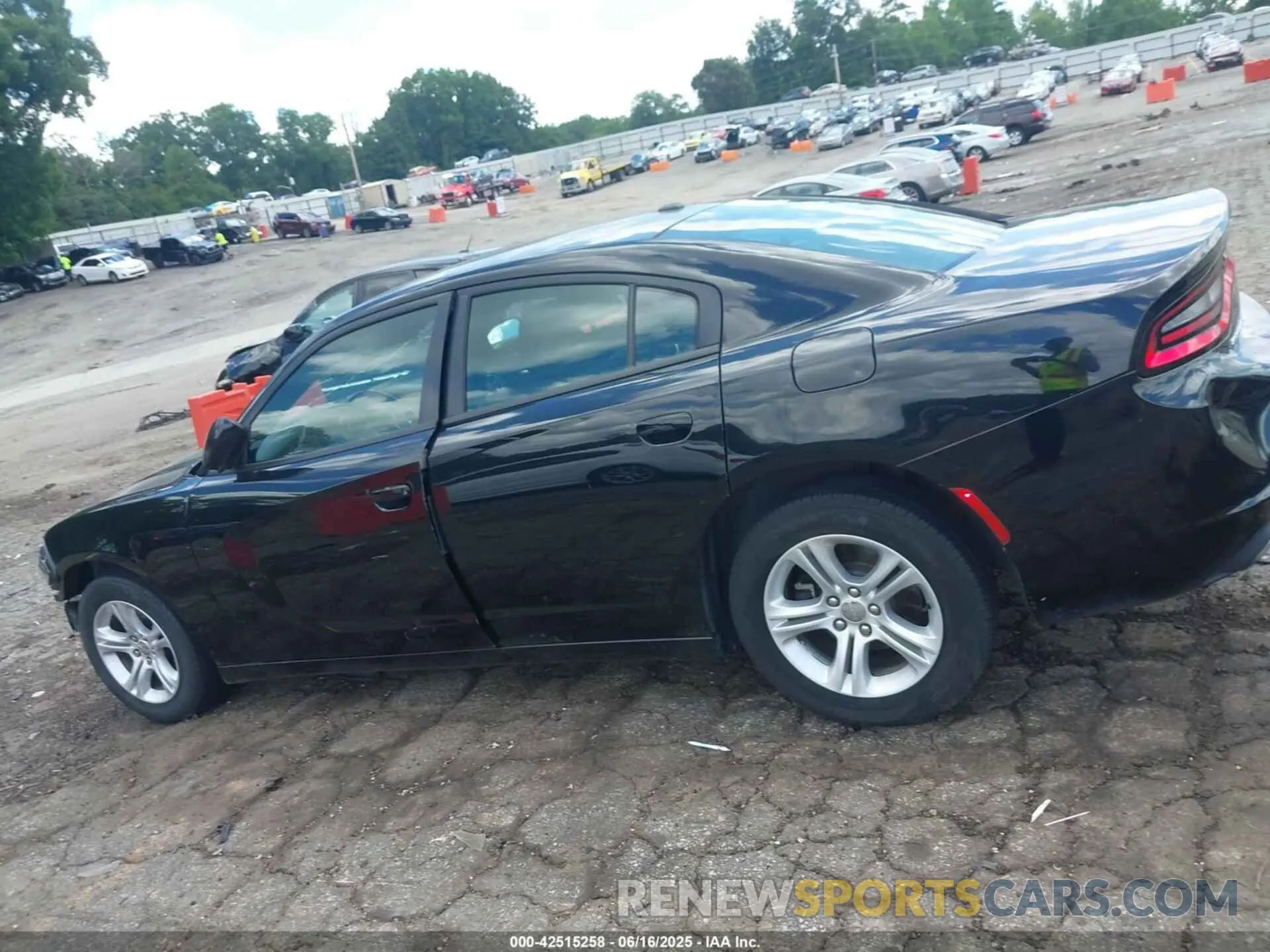 15 fotografías del automóvil dañado 2C3CDXBG6KH650152 DODGE CHARGER 2019