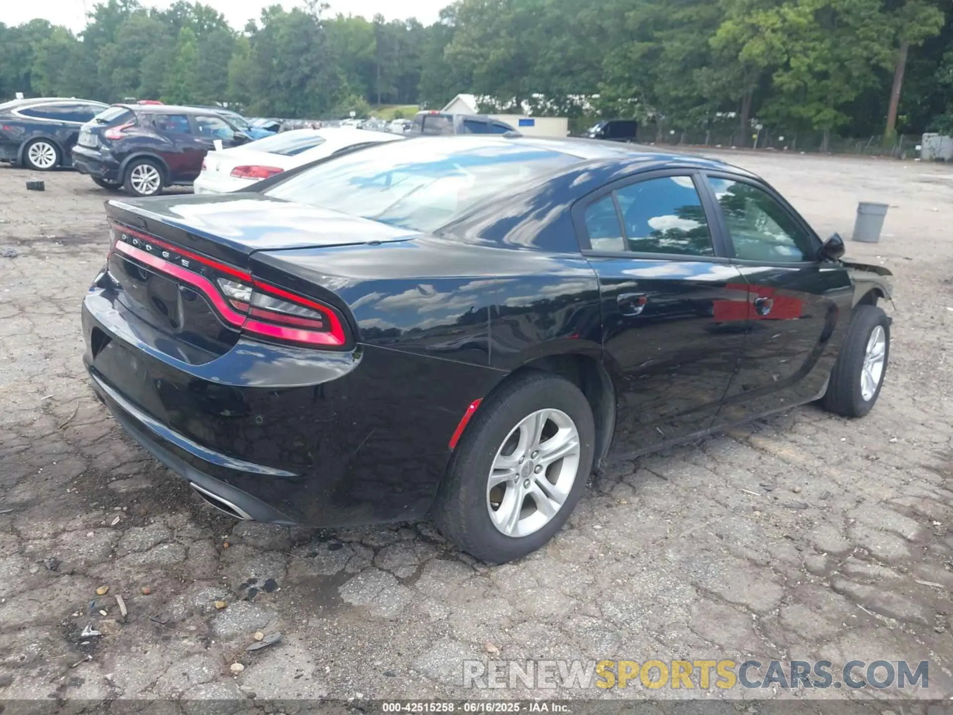 4 fotografías del automóvil dañado 2C3CDXBG6KH650152 DODGE CHARGER 2019