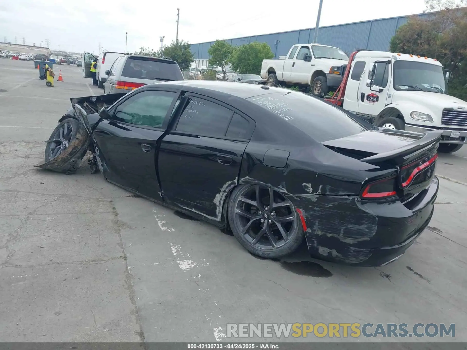 3 fotografías del automóvil dañado 2C3CDXBG6KH681711 DODGE CHARGER 2019