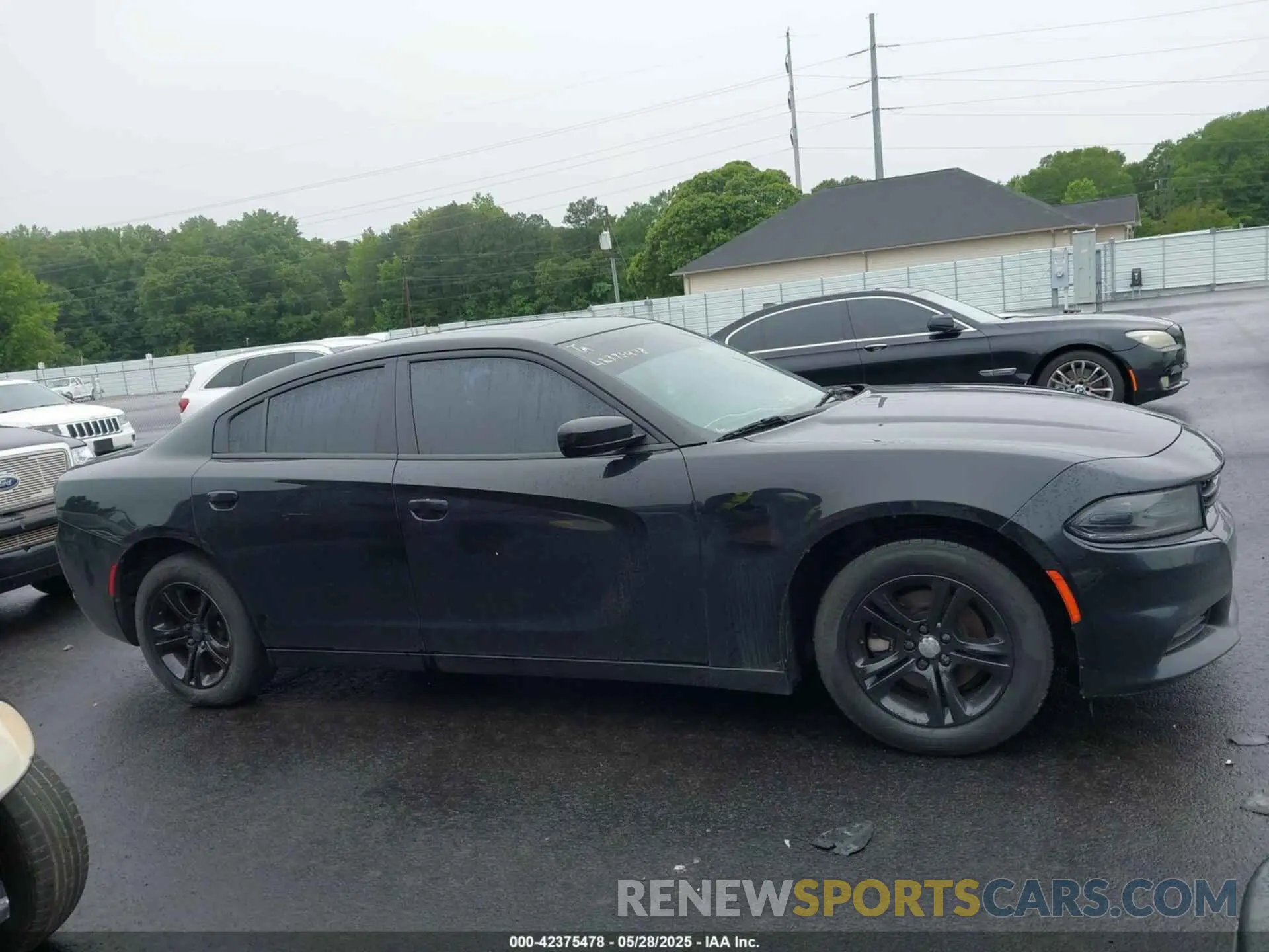 12 fotografías del automóvil dañado 2C3CDXBG7KH696444 DODGE CHARGER 2019