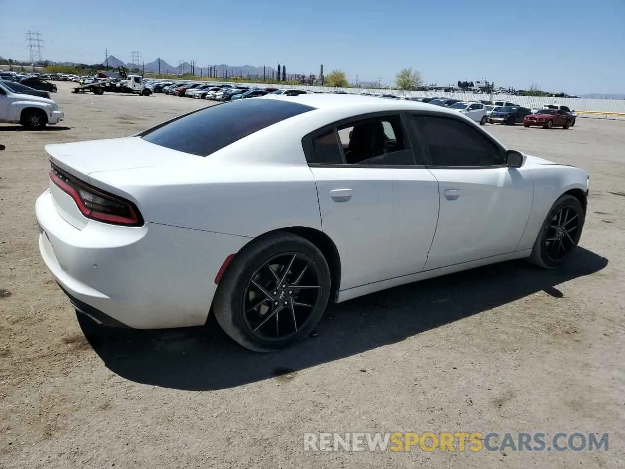 3 fotografías del automóvil dañado 2C3CDXBG7KH709466 DODGE CHARGER 2019