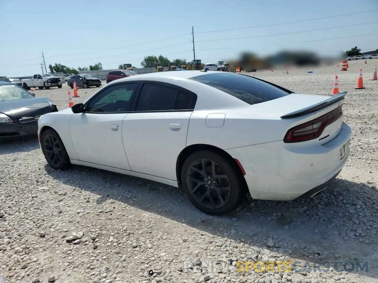 2 fotografías del automóvil dañado 2C3CDXBG7KH726199 DODGE CHARGER 2019