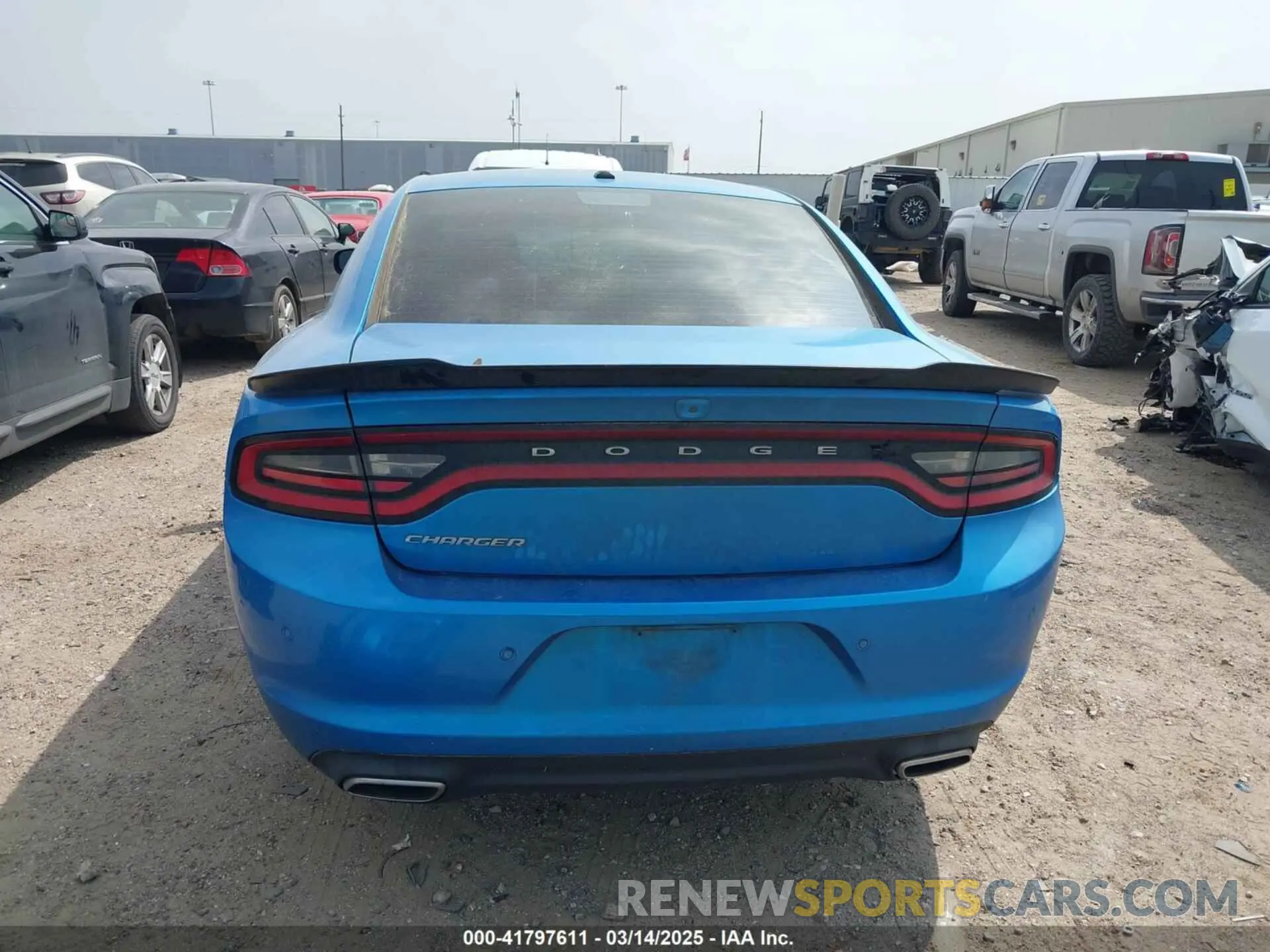 17 fotografías del automóvil dañado 2C3CDXBG8KH510622 DODGE CHARGER 2019