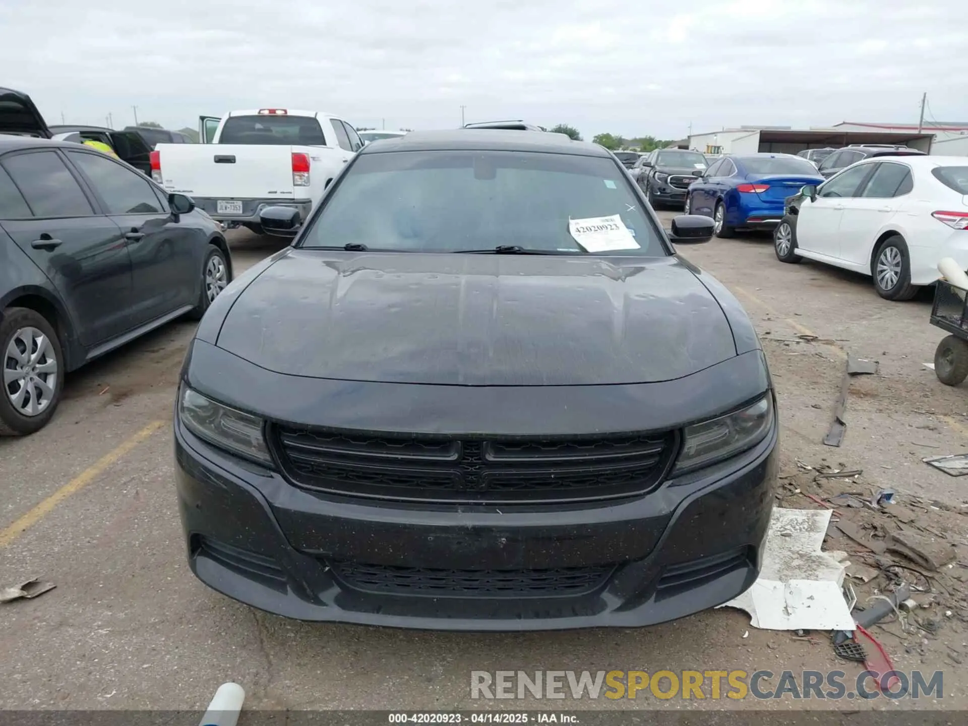 12 fotografías del automóvil dañado 2C3CDXBG8KH588172 DODGE CHARGER 2019