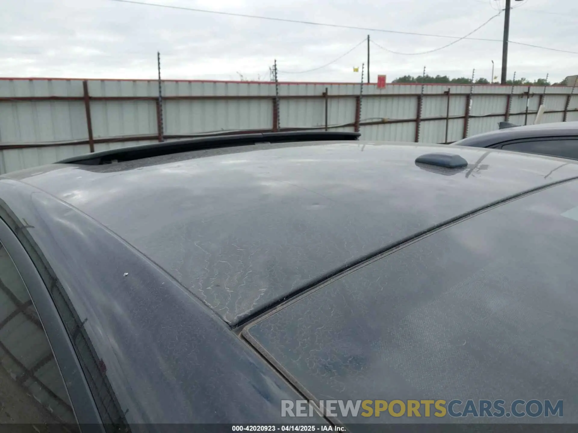 17 fotografías del automóvil dañado 2C3CDXBG8KH588172 DODGE CHARGER 2019