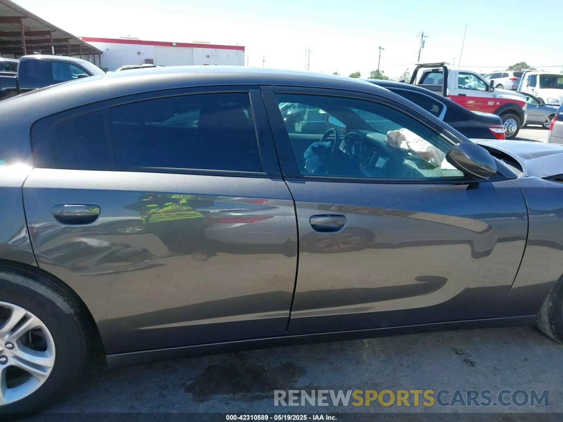 14 fotografías del automóvil dañado 2C3CDXBG8KH657362 DODGE CHARGER 2019