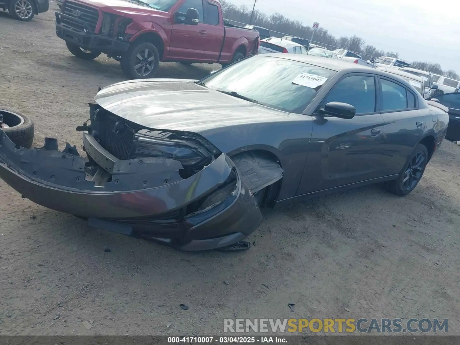 2 fotografías del automóvil dañado 2C3CDXBG8KH668202 DODGE CHARGER 2019