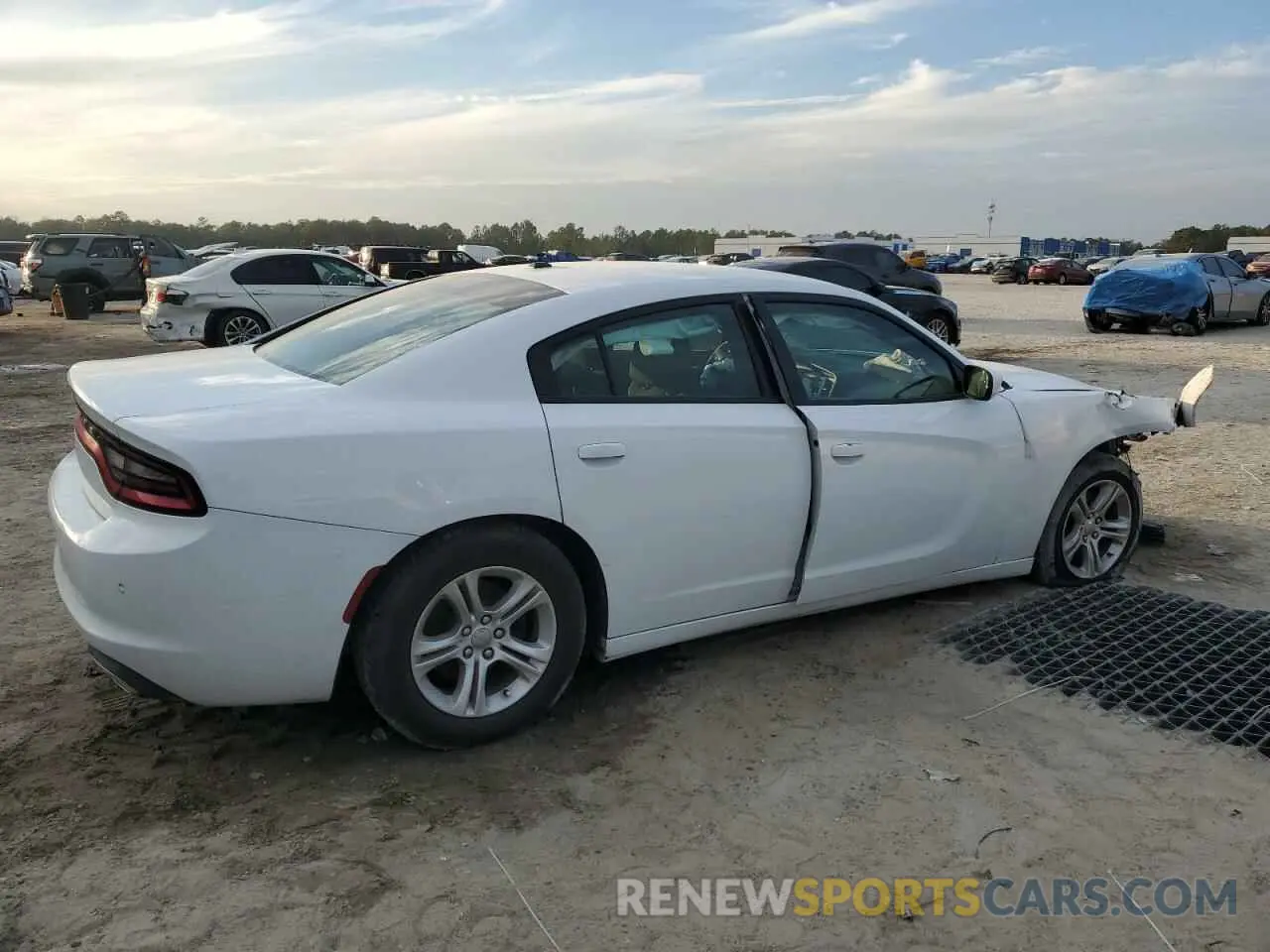 3 fotografías del automóvil dañado 2C3CDXBG8KH707287 DODGE CHARGER 2019