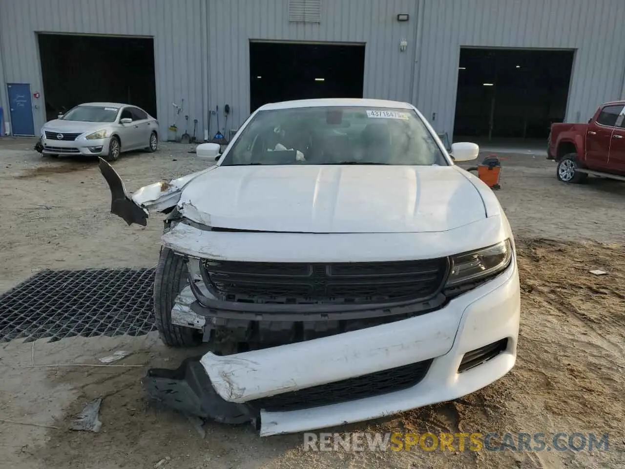 5 fotografías del automóvil dañado 2C3CDXBG8KH707287 DODGE CHARGER 2019
