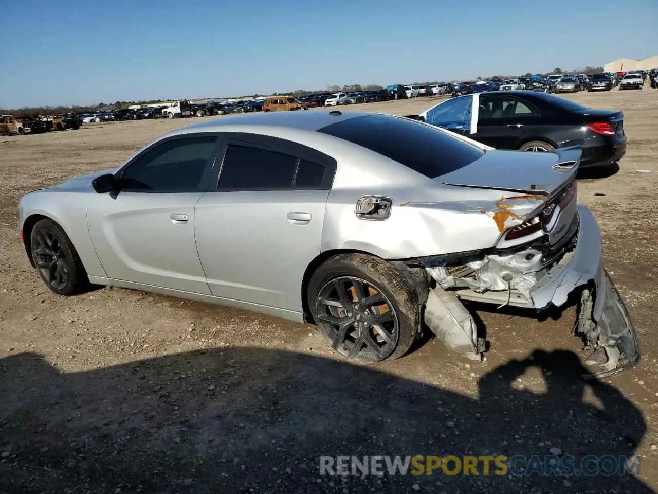 2 fotografías del automóvil dañado 2C3CDXBG9KH633510 DODGE CHARGER 2019