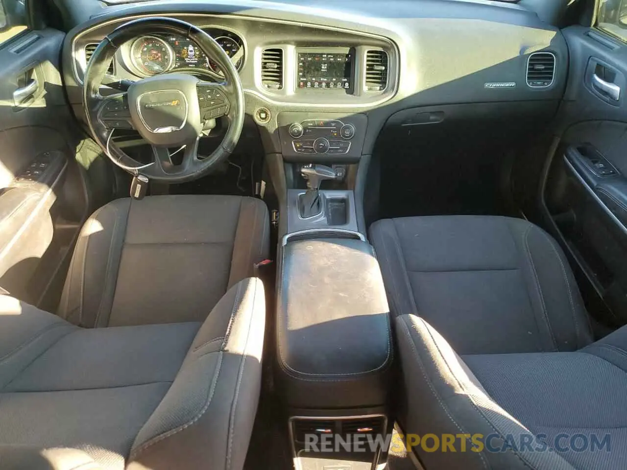 8 fotografías del automóvil dañado 2C3CDXBG9KH644510 DODGE CHARGER 2019