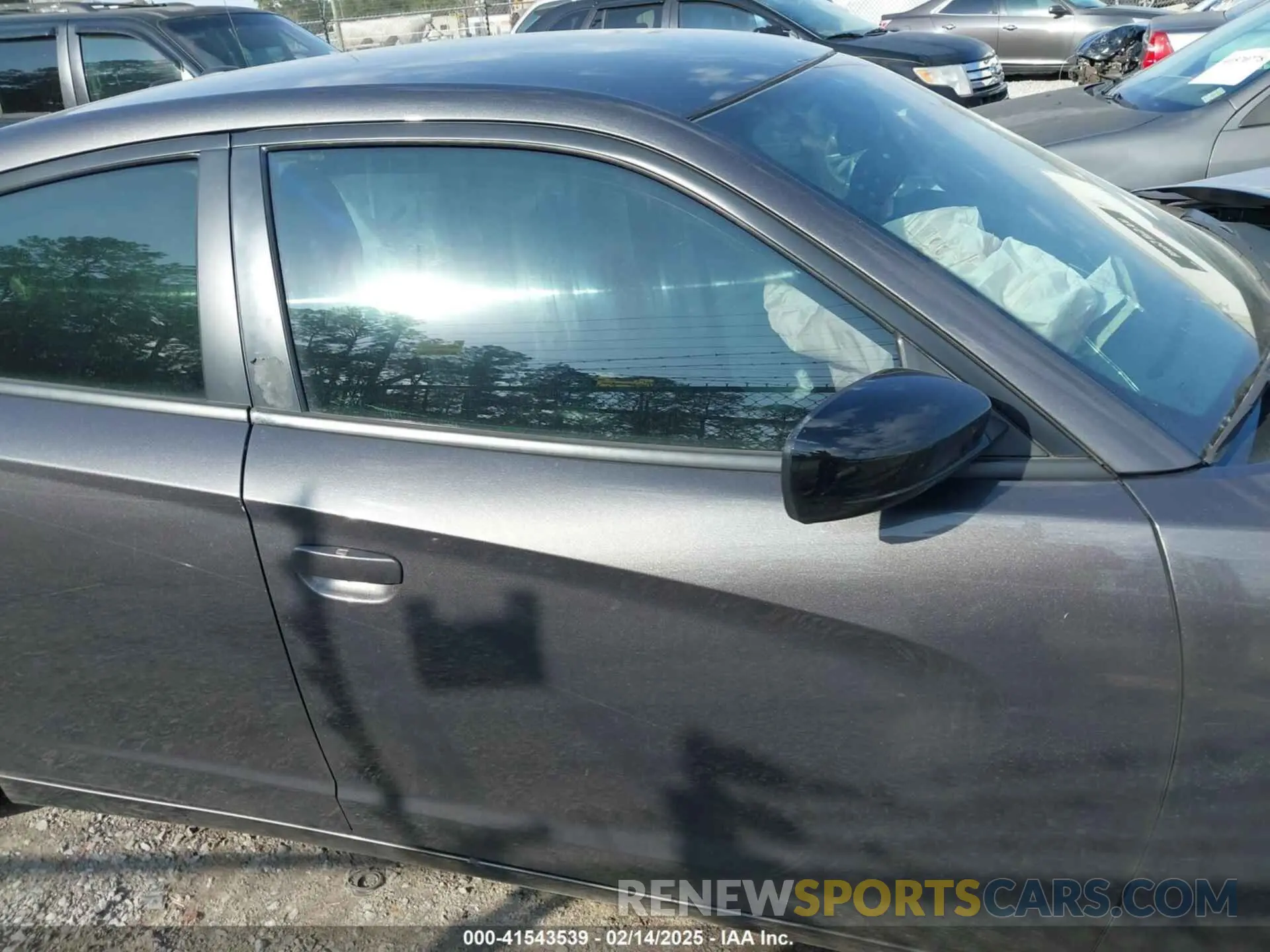 13 fotografías del automóvil dañado 2C3CDXBG9KH715186 DODGE CHARGER 2019
