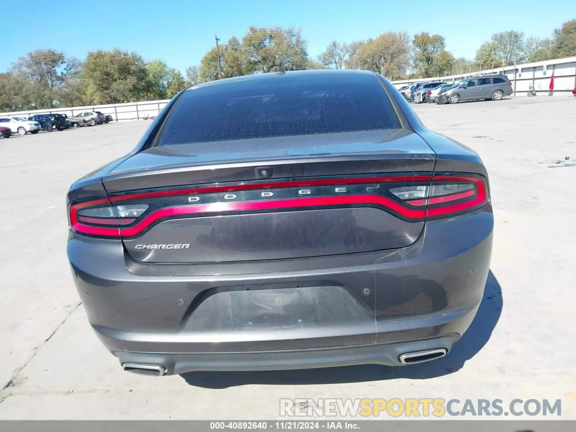 16 fotografías del automóvil dañado 2C3CDXBG9KH756949 DODGE CHARGER 2019
