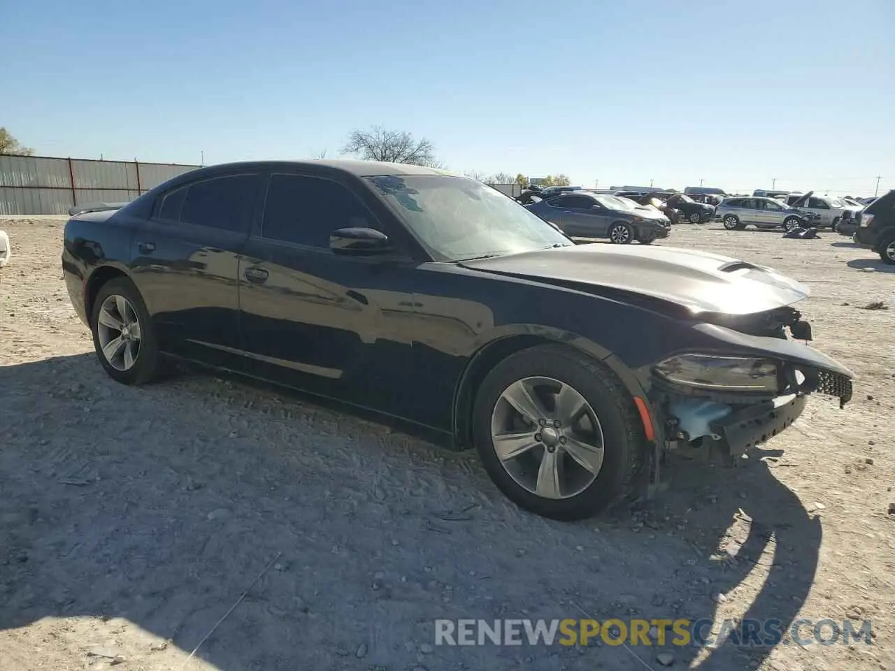 4 fotografías del automóvil dañado 2C3CDXBGXKH659887 DODGE CHARGER 2019