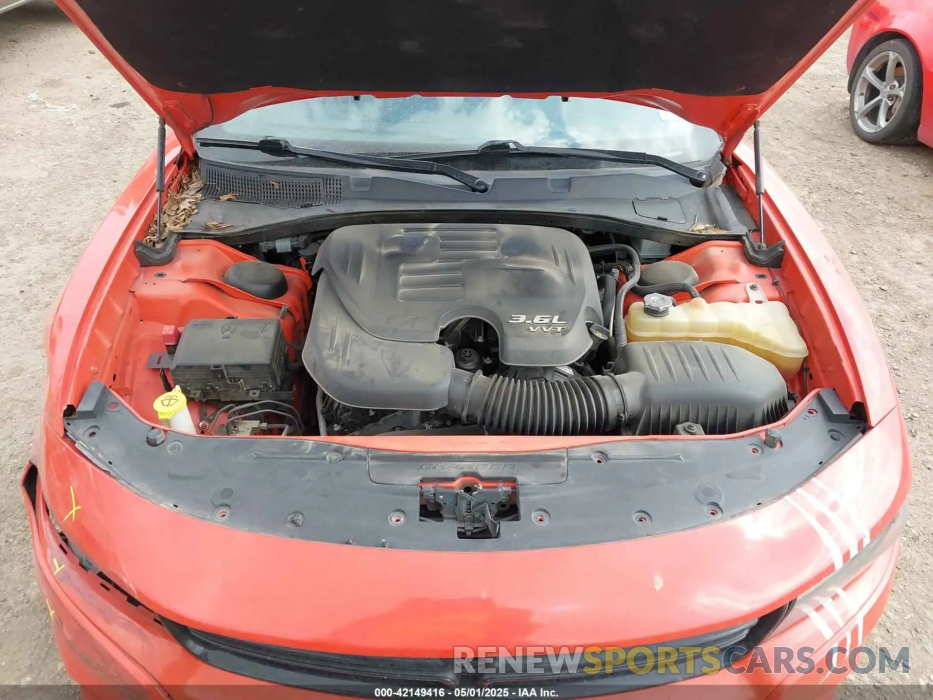 10 fotografías del automóvil dañado 2C3CDXBGXKH664118 DODGE CHARGER 2019