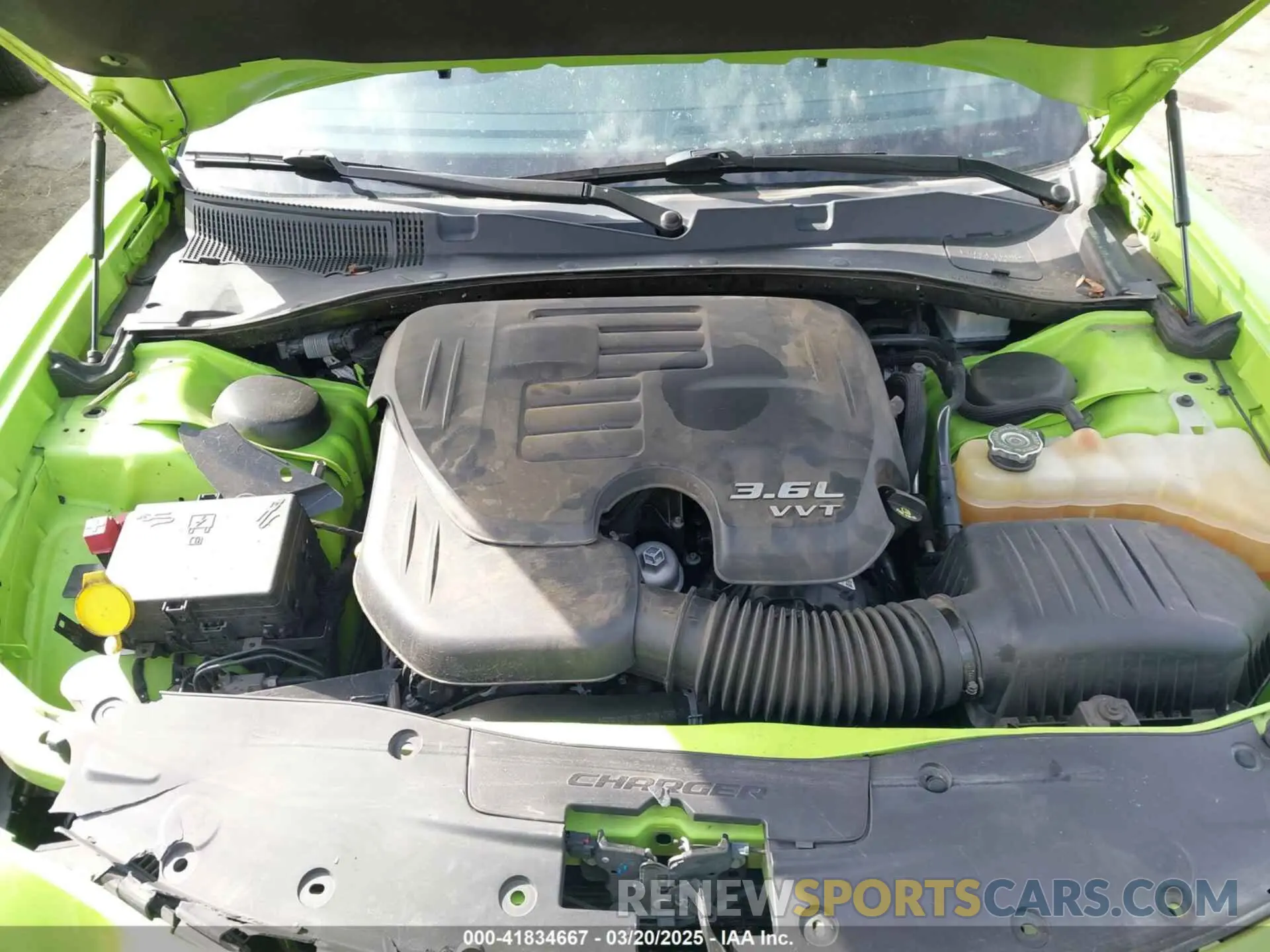 10 fotografías del automóvil dañado 2C3CDXBGXKH713219 DODGE CHARGER 2019