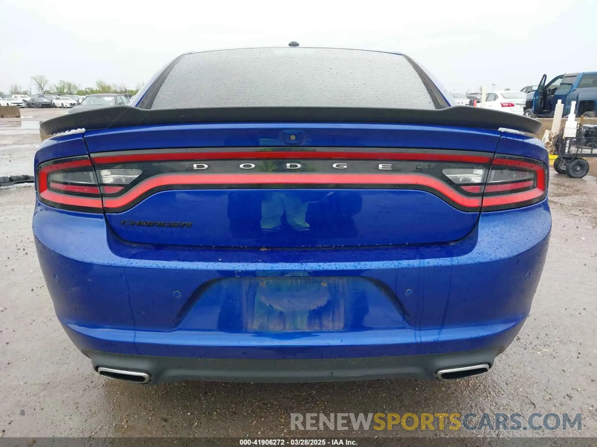 16 fotografías del automóvil dañado 2C3CDXBGXKH748729 DODGE CHARGER 2019
