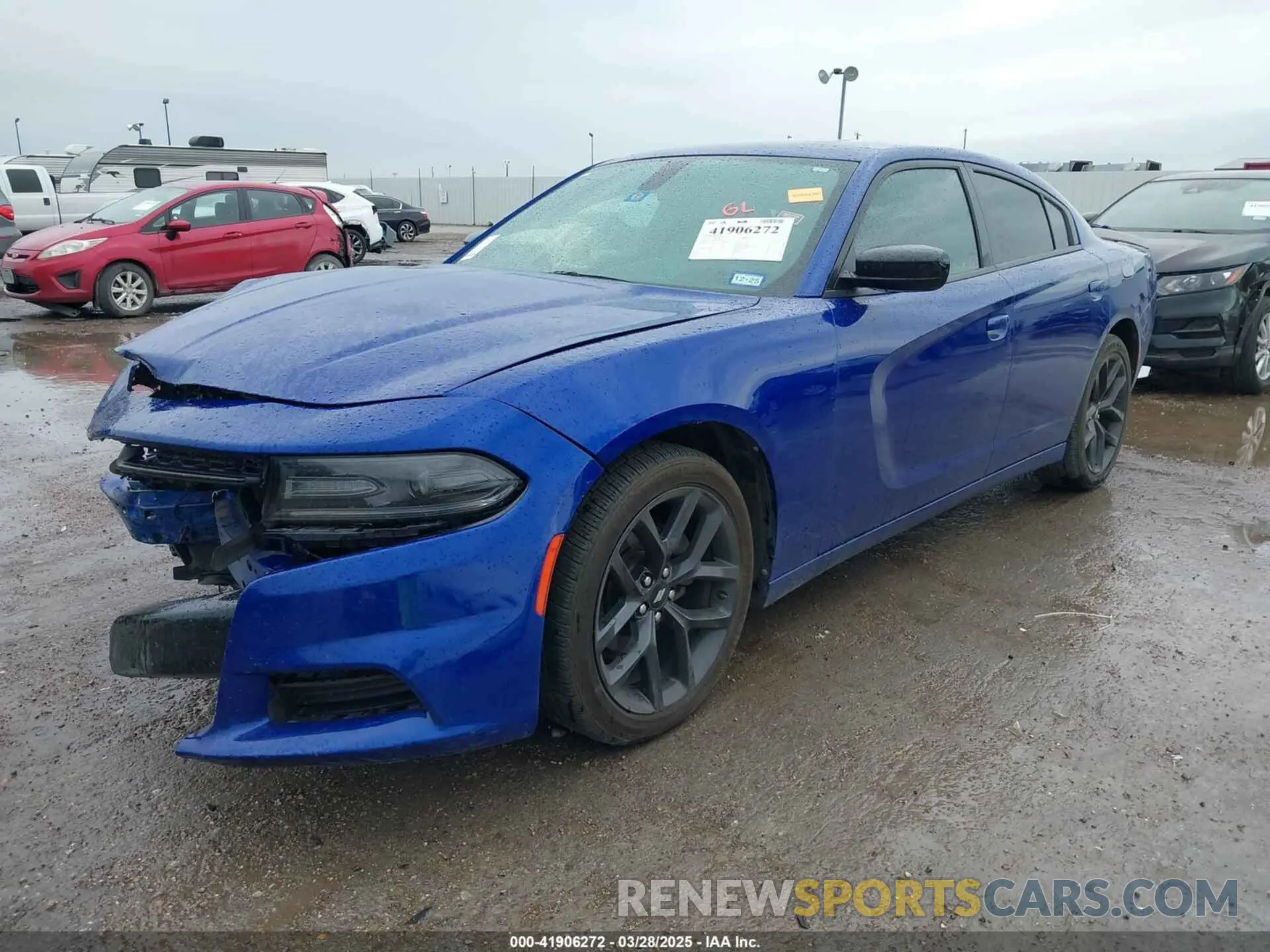2 fotografías del automóvil dañado 2C3CDXBGXKH748729 DODGE CHARGER 2019