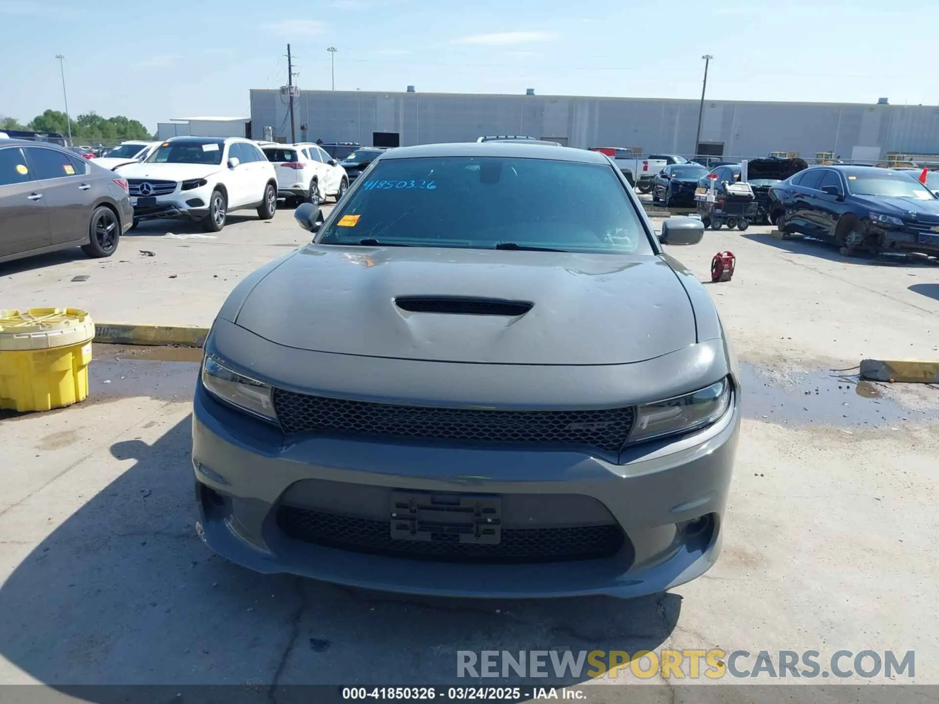 13 fotografías del automóvil dañado 2C3CDXCT0KH587948 DODGE CHARGER 2019