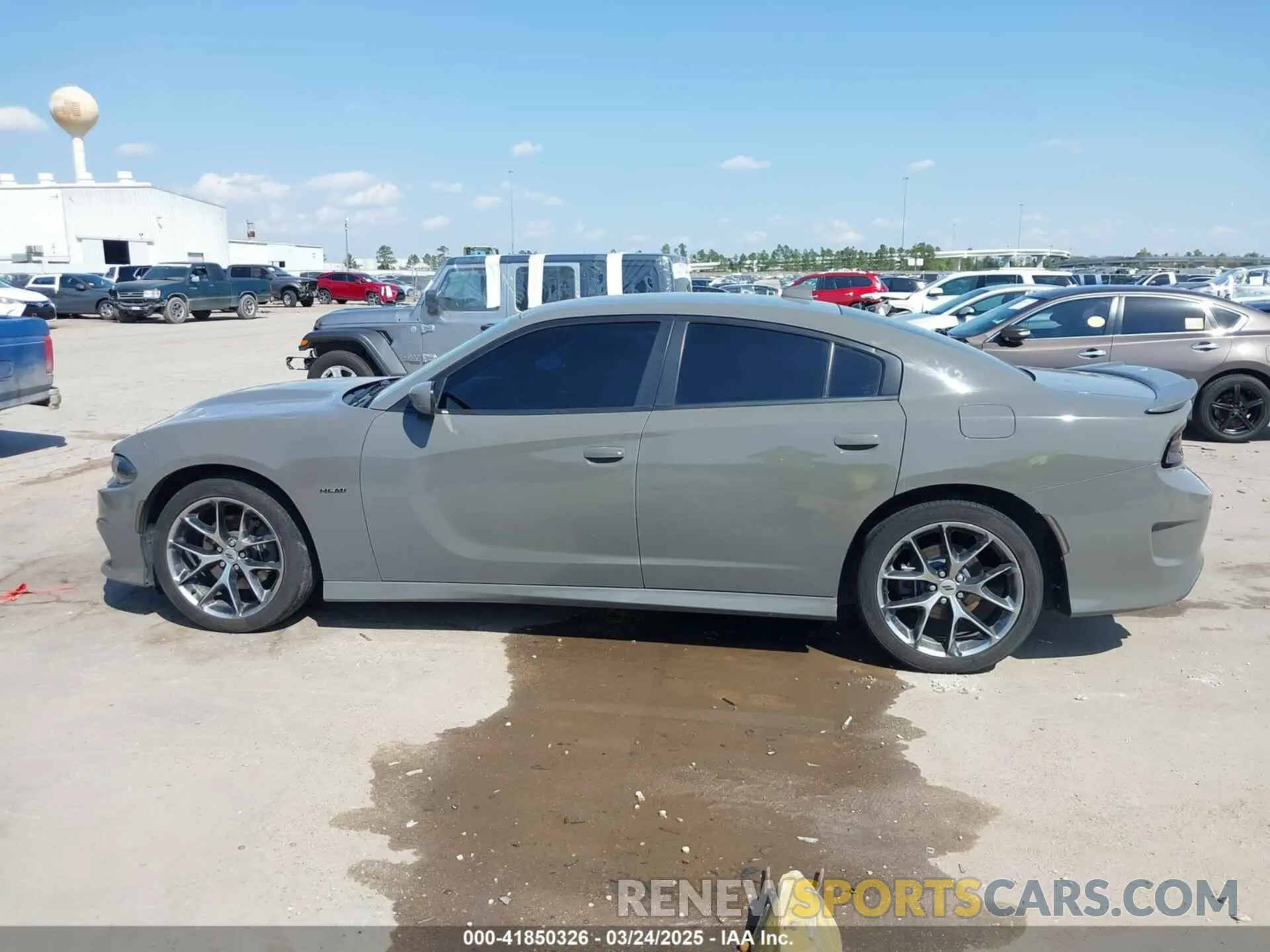 15 fotografías del automóvil dañado 2C3CDXCT0KH587948 DODGE CHARGER 2019