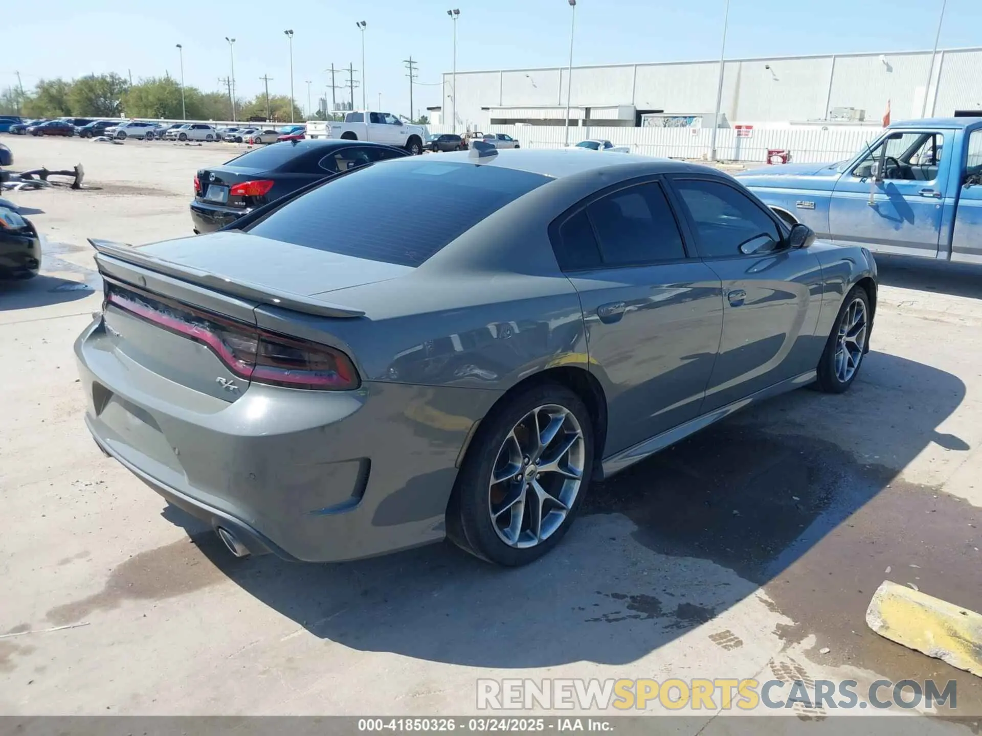 4 fotografías del automóvil dañado 2C3CDXCT0KH587948 DODGE CHARGER 2019