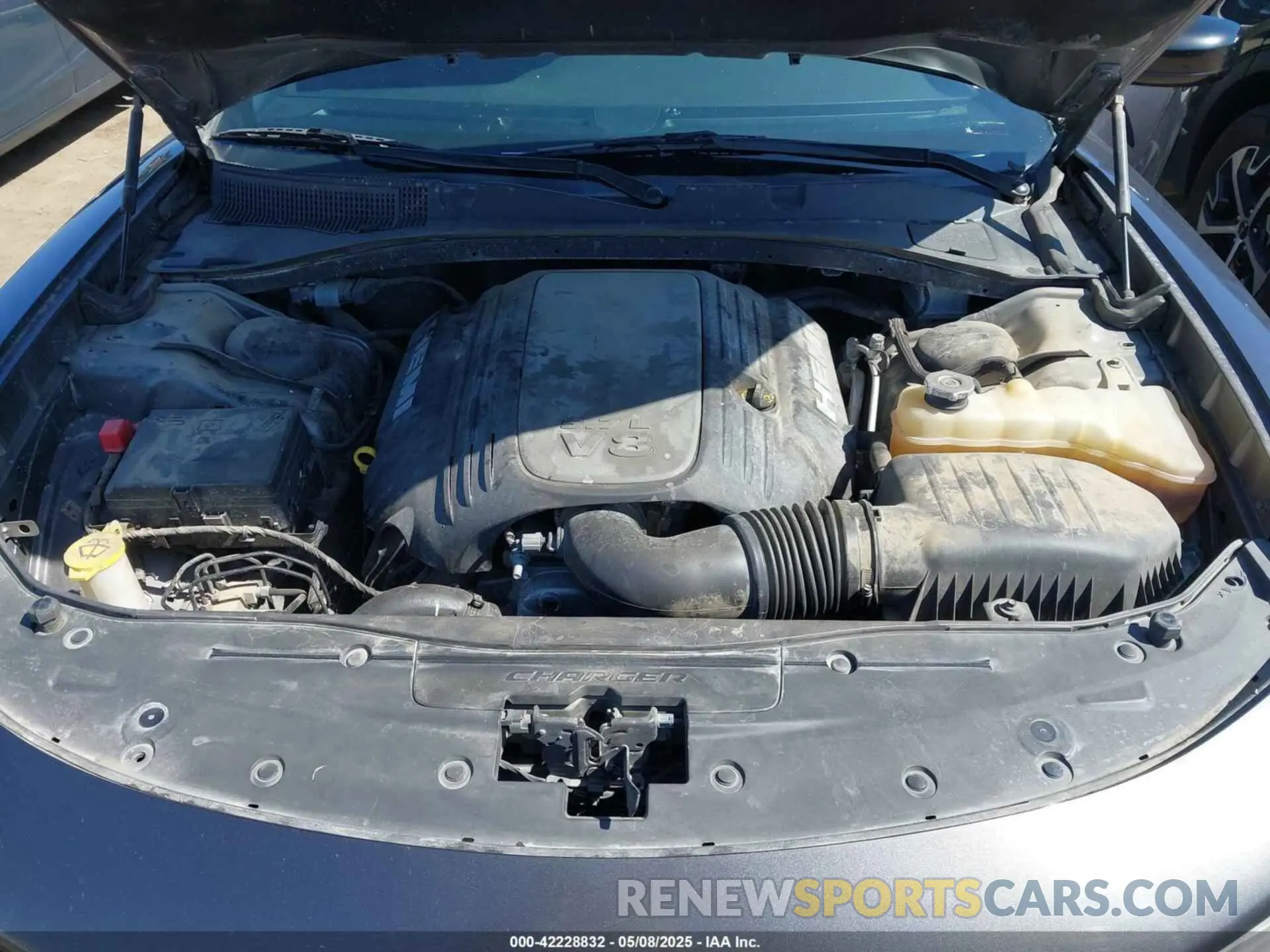 10 fotografías del automóvil dañado 2C3CDXCT1KH653603 DODGE CHARGER 2019