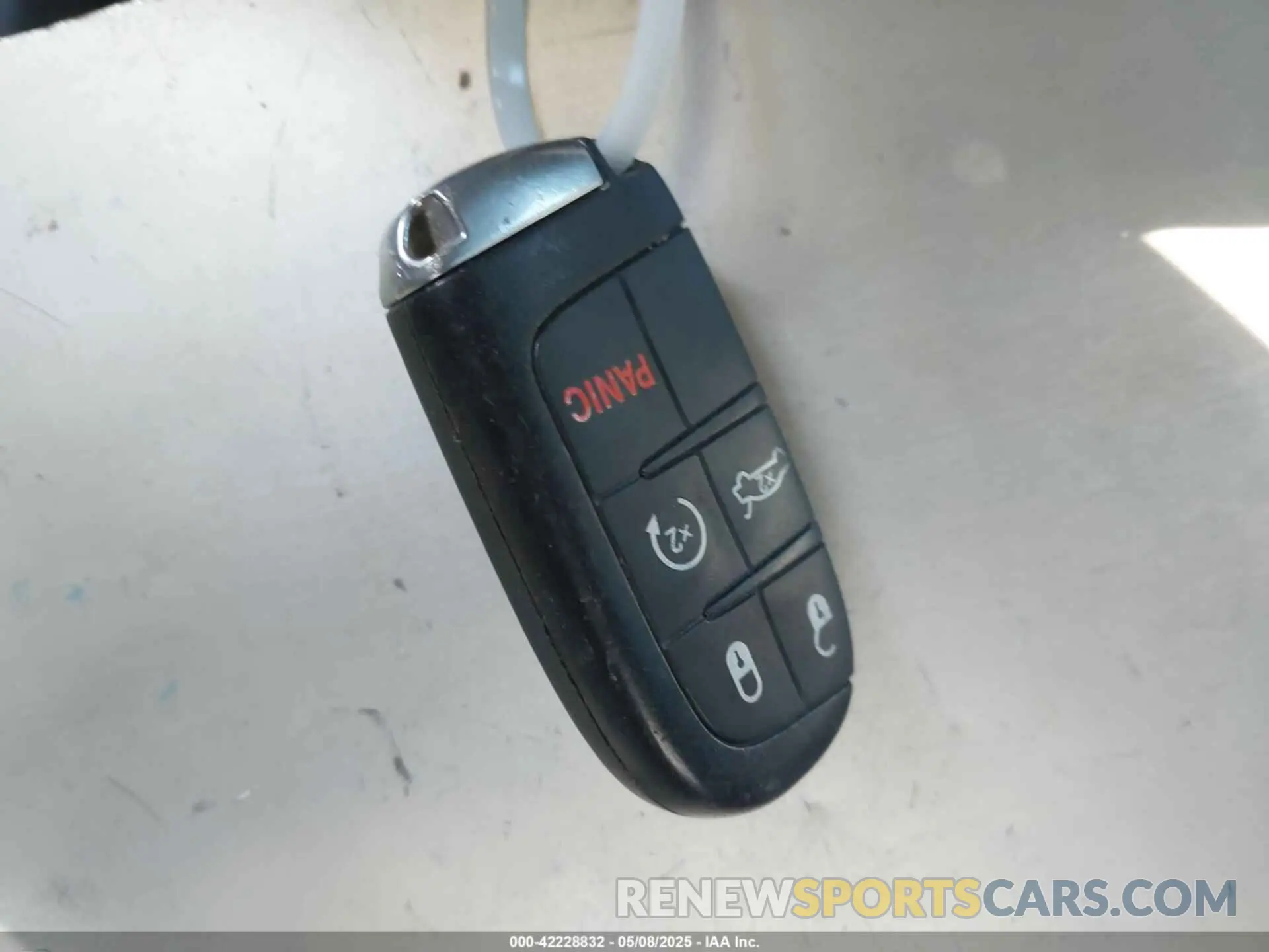 11 fotografías del automóvil dañado 2C3CDXCT1KH653603 DODGE CHARGER 2019
