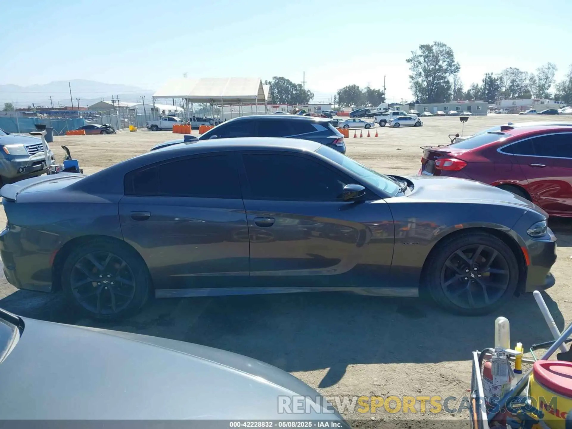 13 fotografías del automóvil dañado 2C3CDXCT1KH653603 DODGE CHARGER 2019