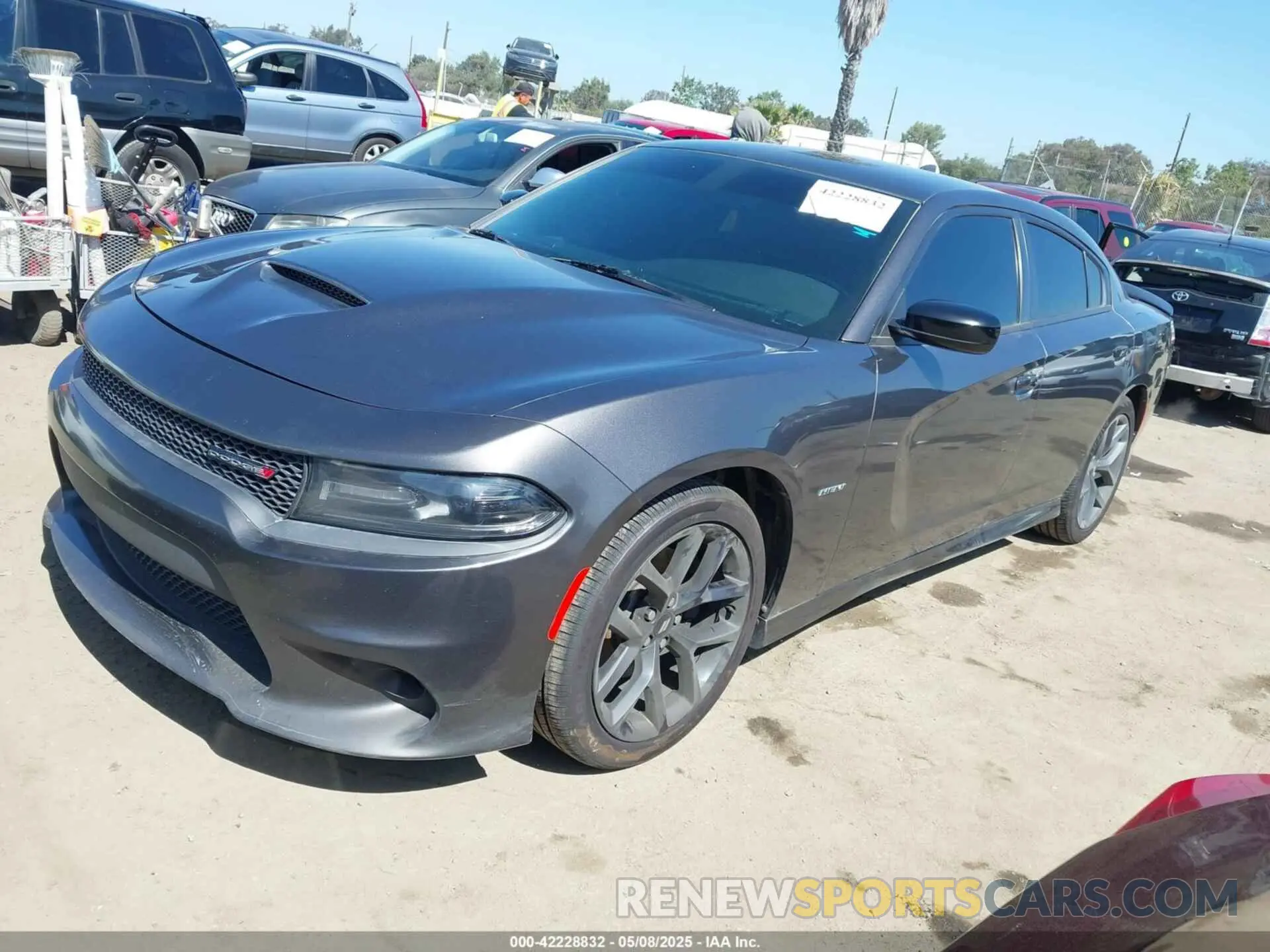 2 fotografías del automóvil dañado 2C3CDXCT1KH653603 DODGE CHARGER 2019