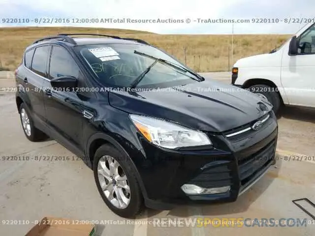 2 fotografías del automóvil dañado 2C3CDXCT1KH726467 DODGE CHARGER 2019