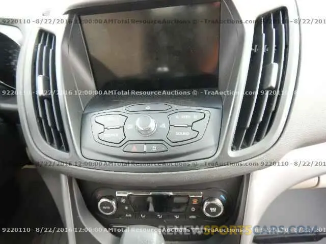 9 fotografías del automóvil dañado 2C3CDXCT1KH726467 DODGE CHARGER 2019