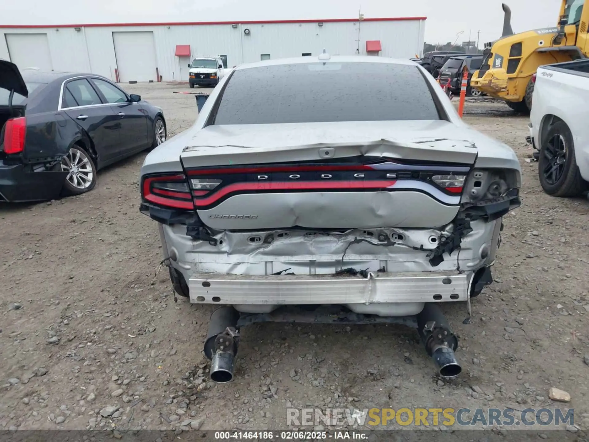 17 fotografías del automóvil dañado 2C3CDXCT2KH605656 DODGE CHARGER 2019
