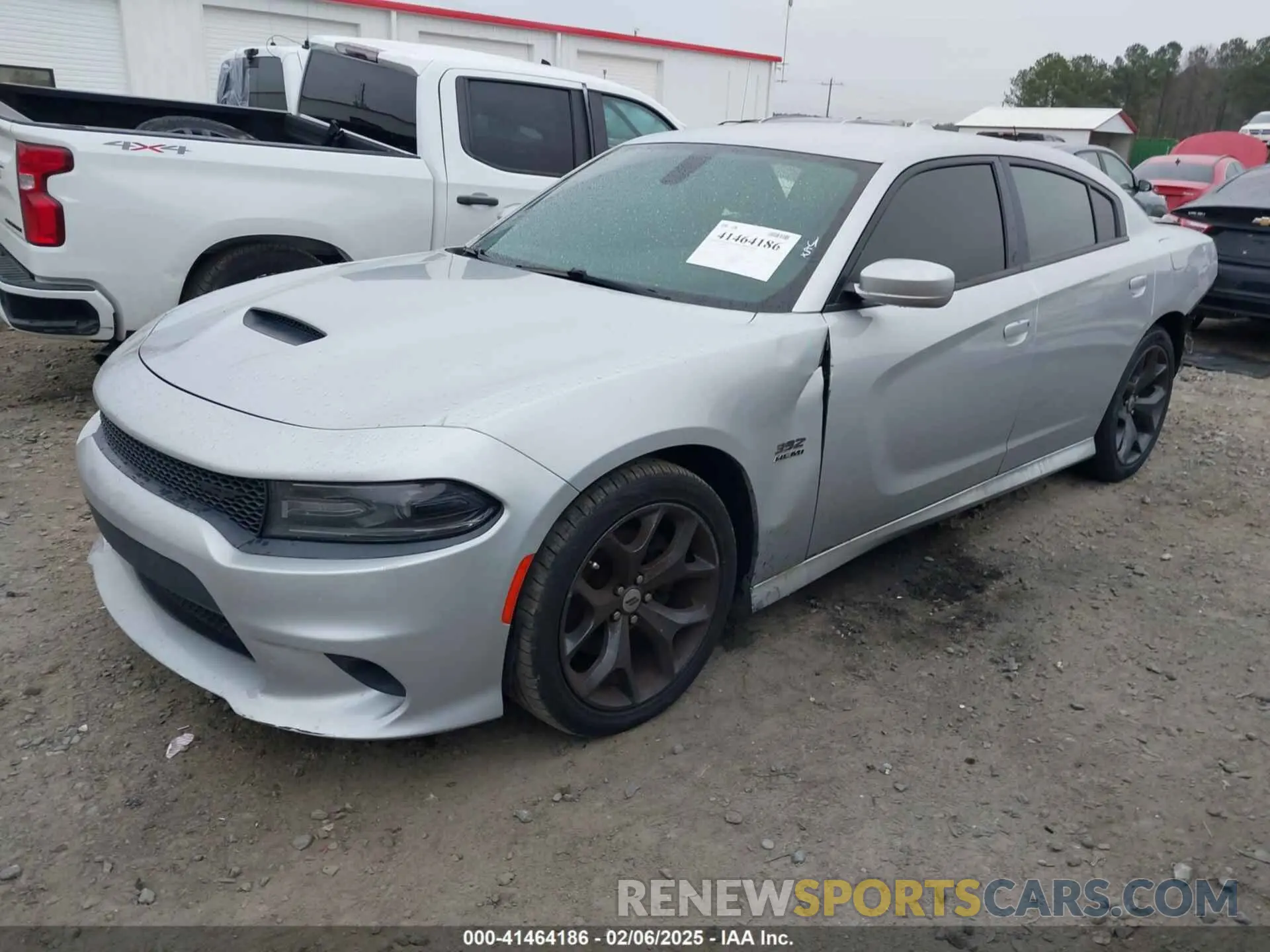 2 fotografías del automóvil dañado 2C3CDXCT2KH605656 DODGE CHARGER 2019