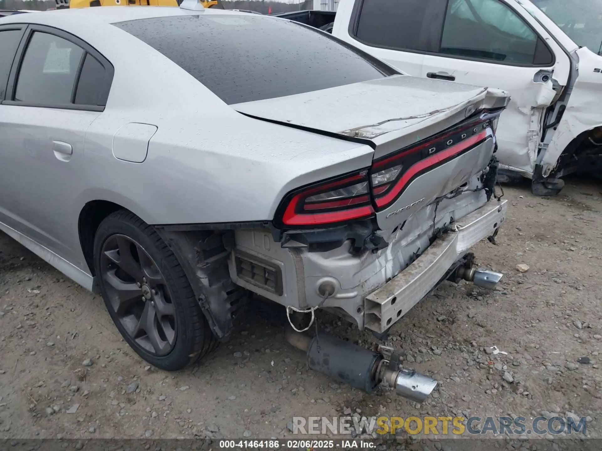 20 fotografías del automóvil dañado 2C3CDXCT2KH605656 DODGE CHARGER 2019