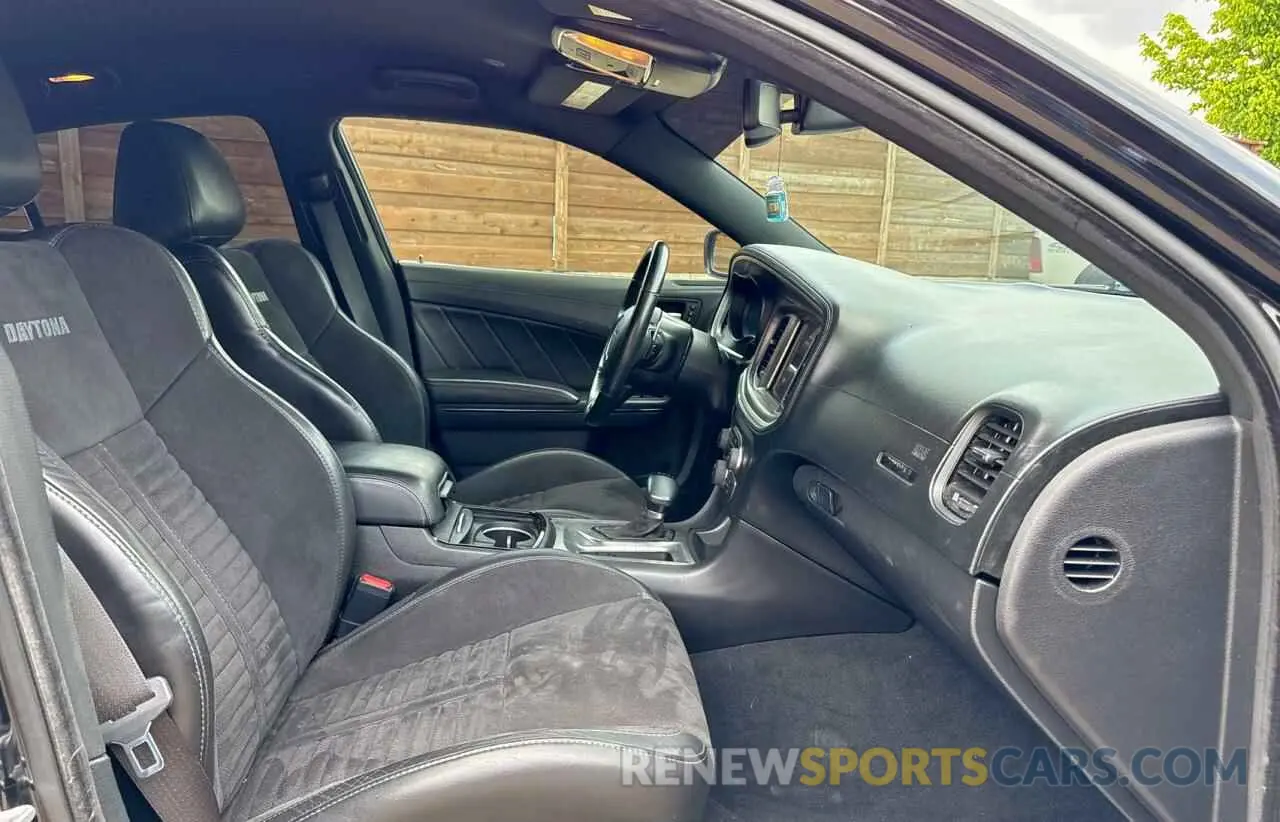 5 fotografías del automóvil dañado 2C3CDXCT2KH650502 DODGE CHARGER 2019