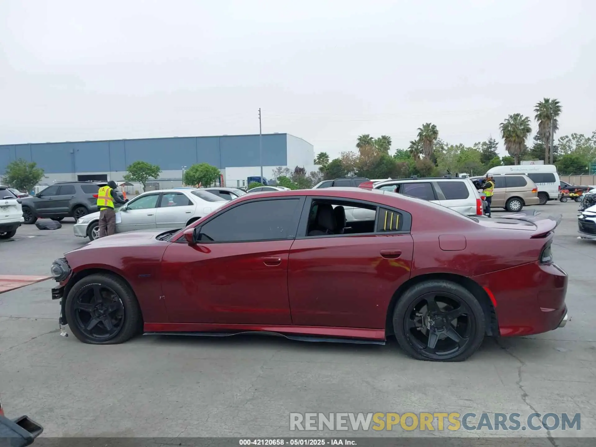 14 fotografías del automóvil dañado 2C3CDXCT2KH749207 DODGE CHARGER 2019