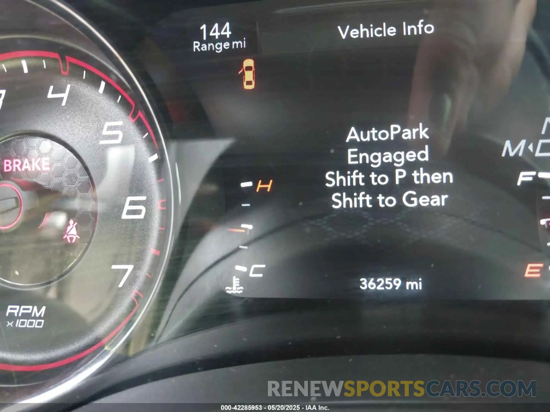 14 fotografías del automóvil dañado 2C3CDXCT3KH624491 DODGE CHARGER 2019
