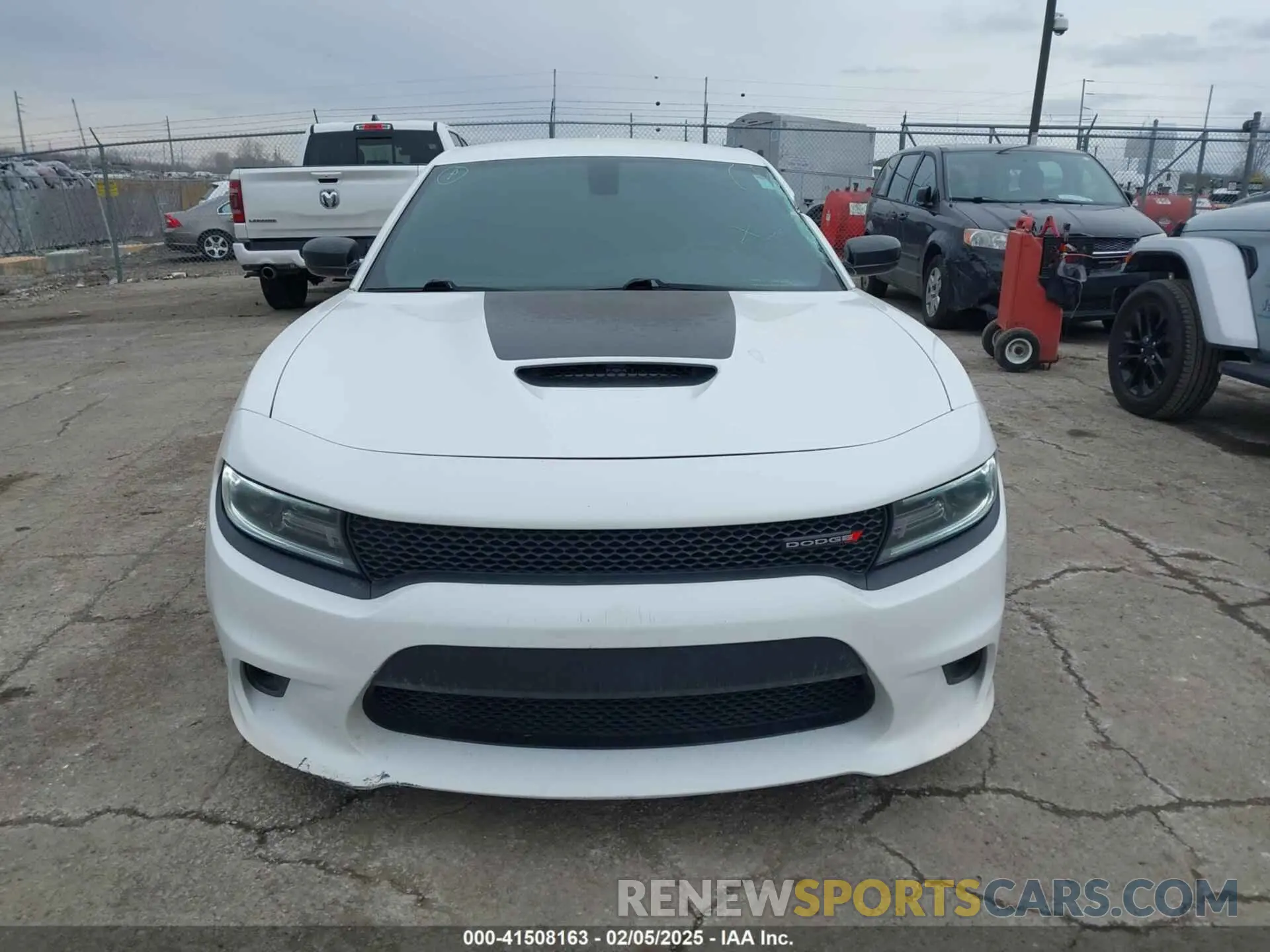 12 fotografías del automóvil dañado 2C3CDXCT3KH666949 DODGE CHARGER 2019