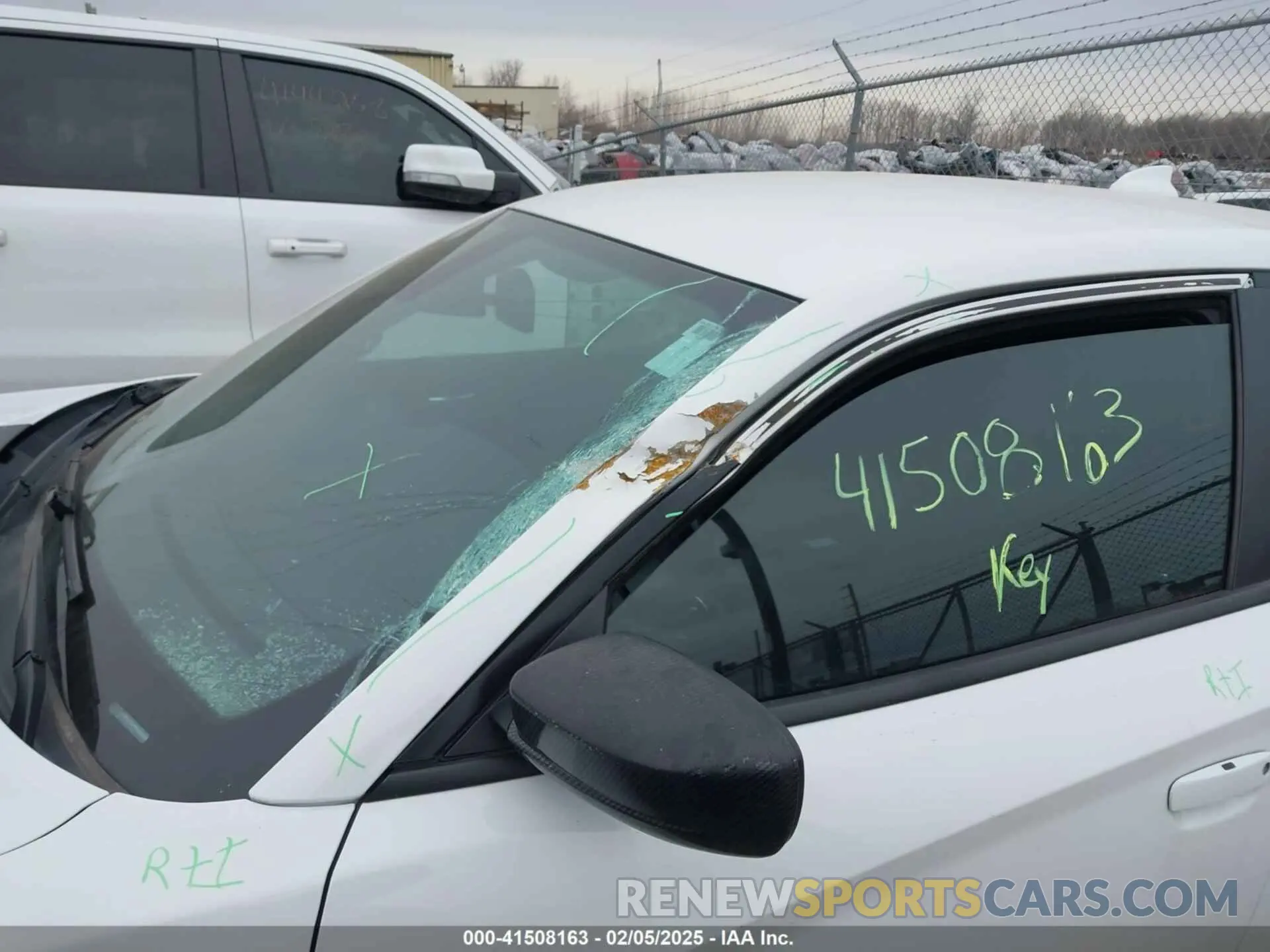 6 fotografías del automóvil dañado 2C3CDXCT3KH666949 DODGE CHARGER 2019