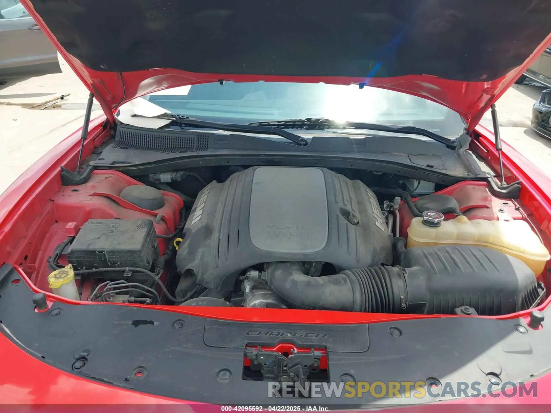 10 fotografías del automóvil dañado 2C3CDXCT4KH575219 DODGE CHARGER 2019