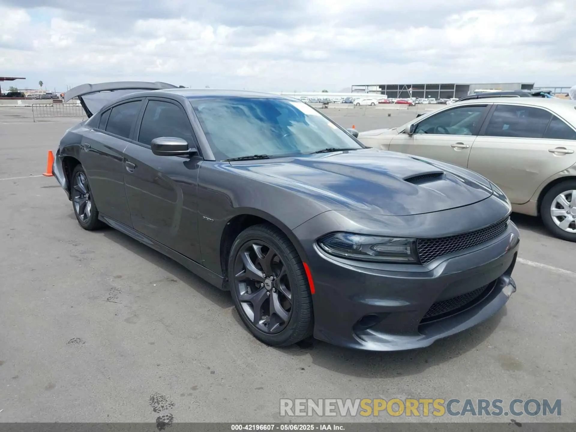 1 fotografías del automóvil dañado 2C3CDXCT4KH633149 DODGE CHARGER 2019