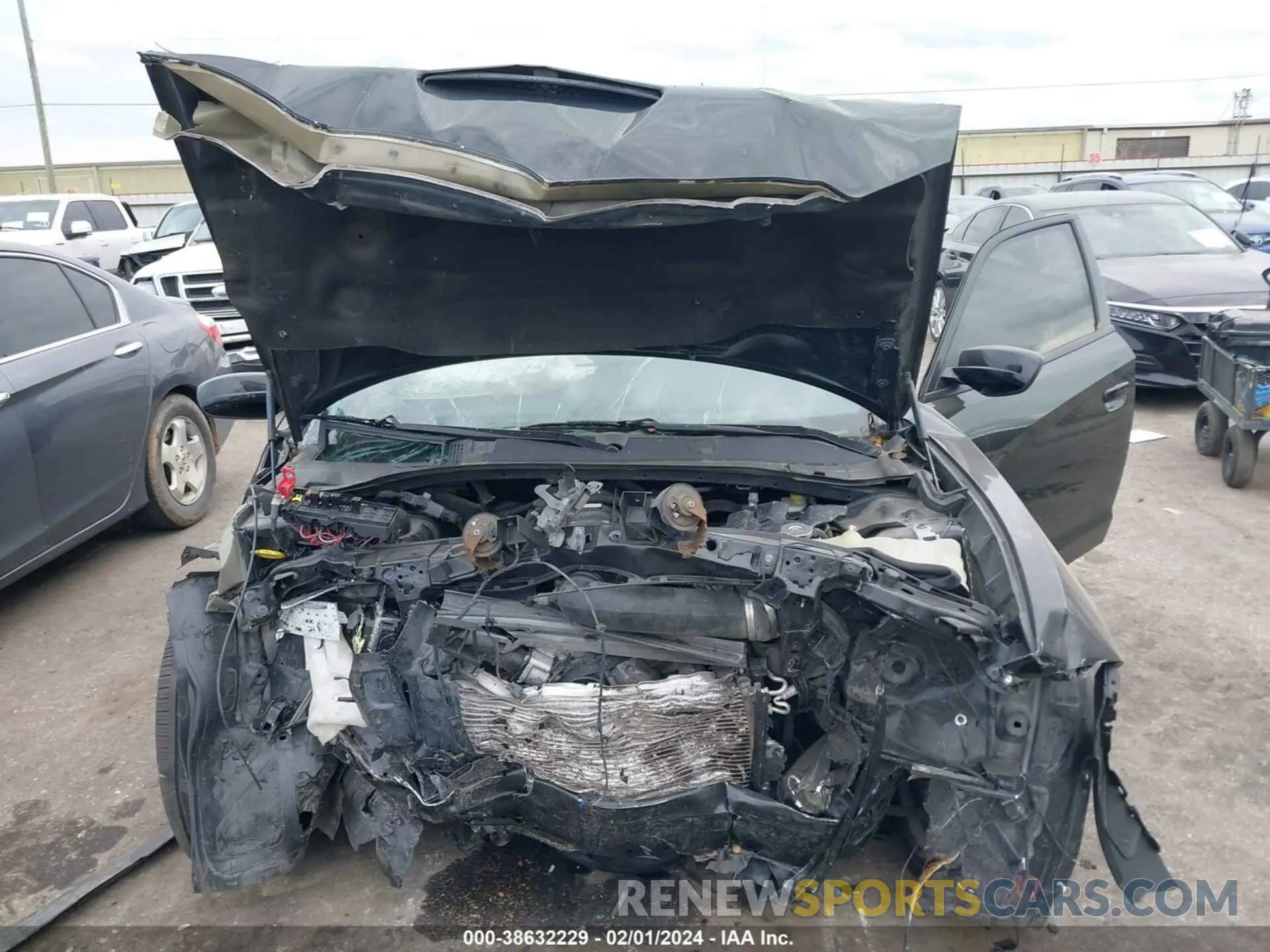 10 fotografías del automóvil dañado 2C3CDXCT4KH647147 DODGE CHARGER 2019