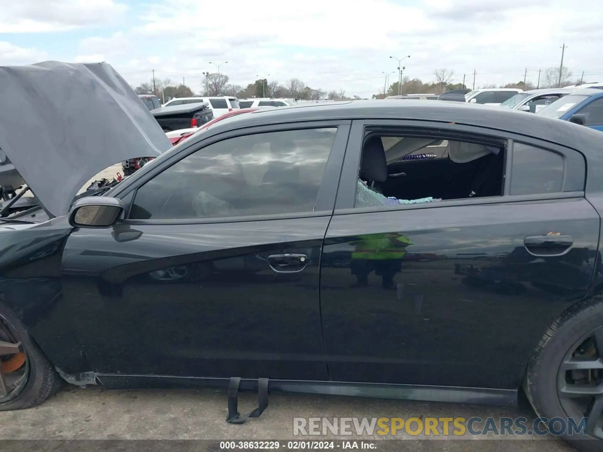 14 fotografías del automóvil dañado 2C3CDXCT4KH647147 DODGE CHARGER 2019