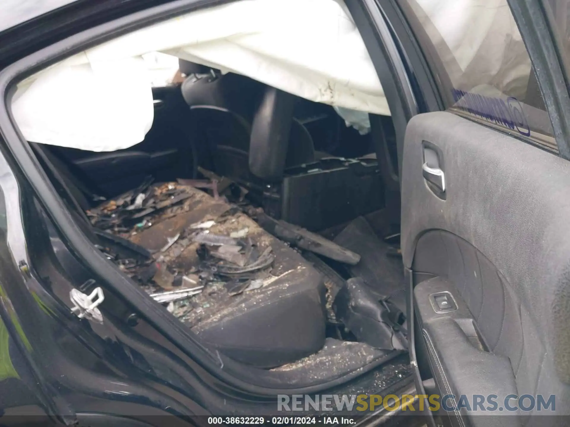 8 fotografías del automóvil dañado 2C3CDXCT4KH647147 DODGE CHARGER 2019