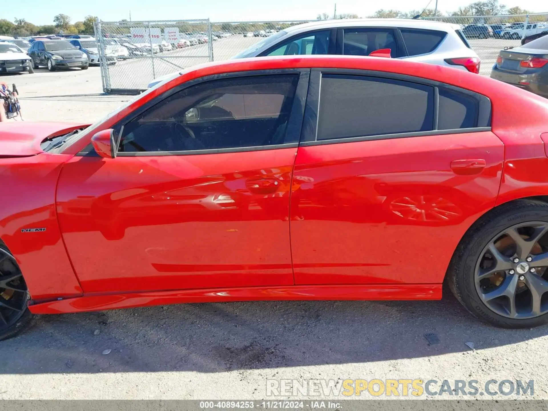 14 fotografías del automóvil dañado 2C3CDXCT6KH539208 DODGE CHARGER 2019
