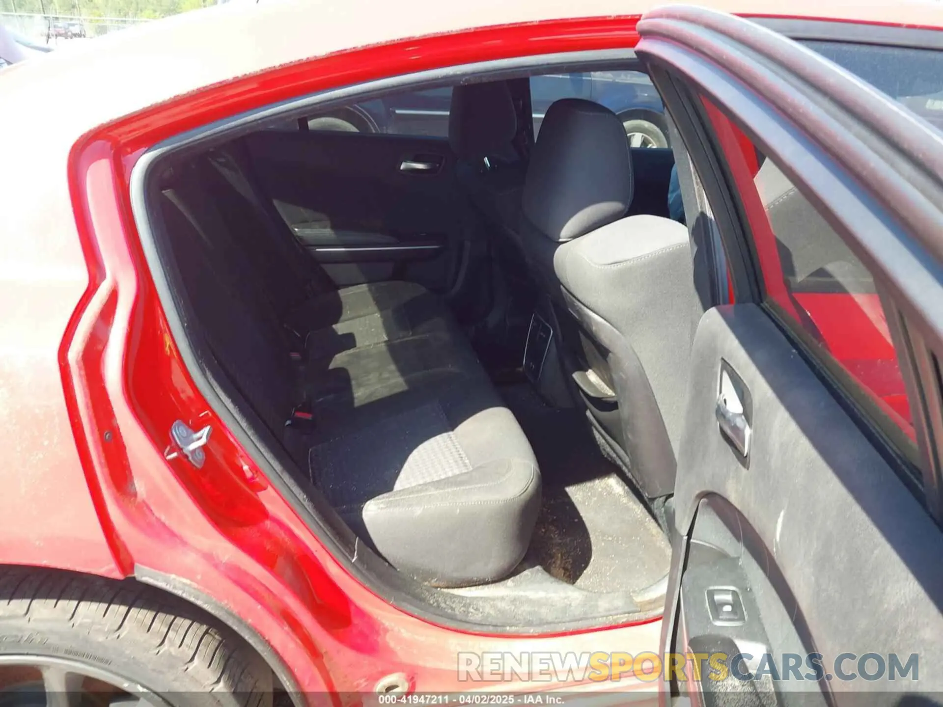 8 fotografías del automóvil dañado 2C3CDXCT6KH575853 DODGE CHARGER 2019