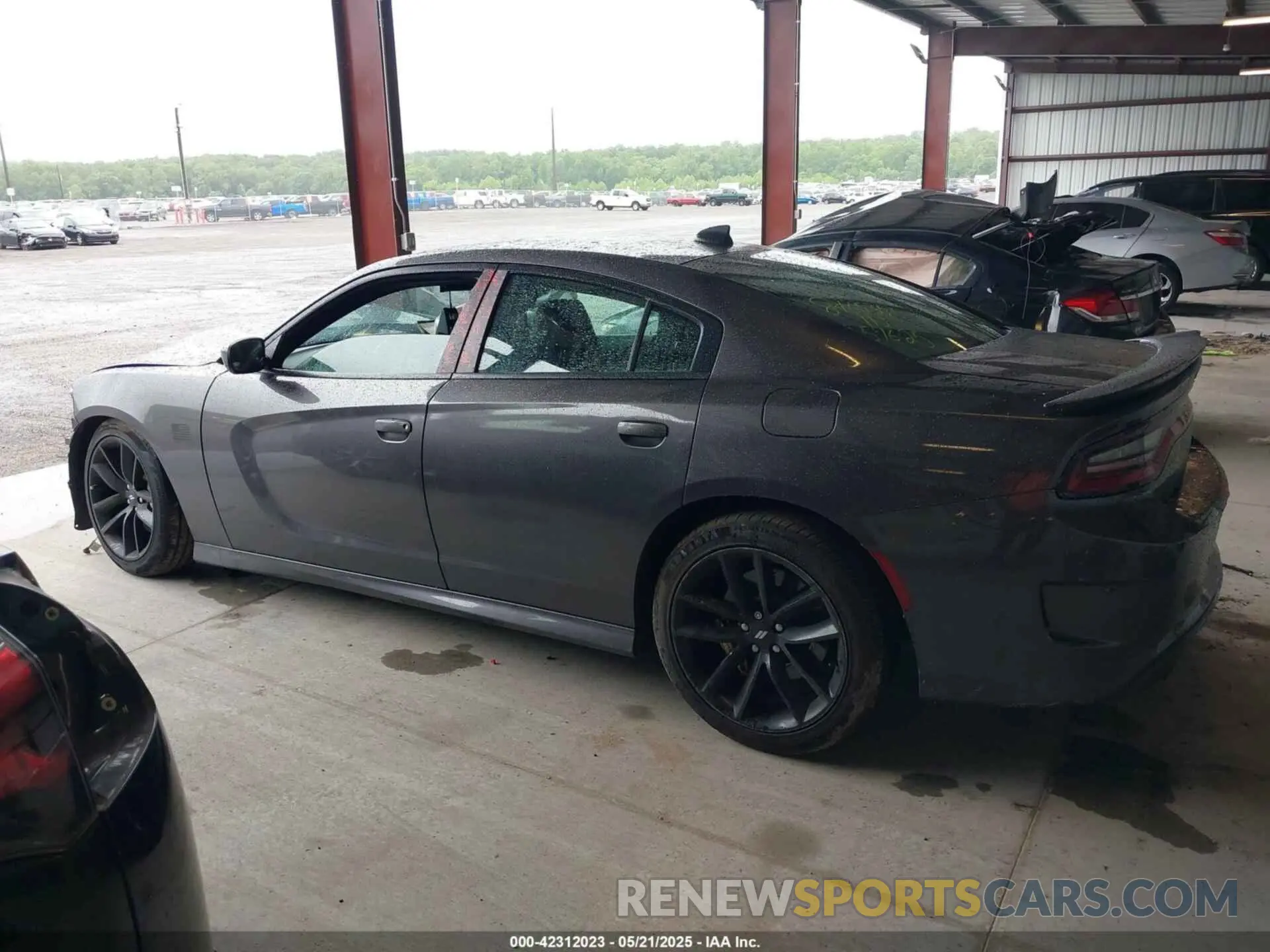 14 fotografías del automóvil dañado 2C3CDXCT6KH681882 DODGE CHARGER 2019