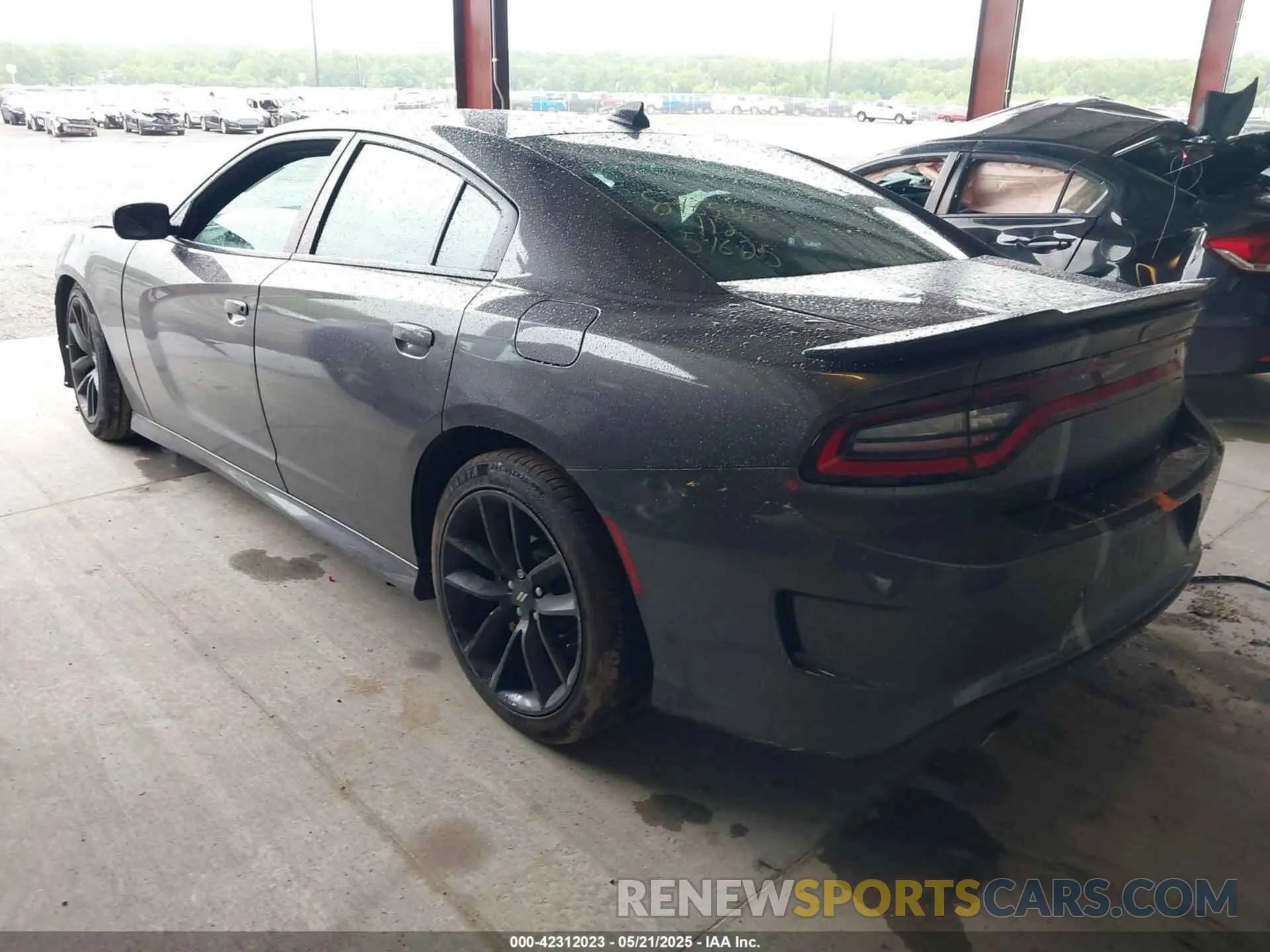 3 fotografías del automóvil dañado 2C3CDXCT6KH681882 DODGE CHARGER 2019