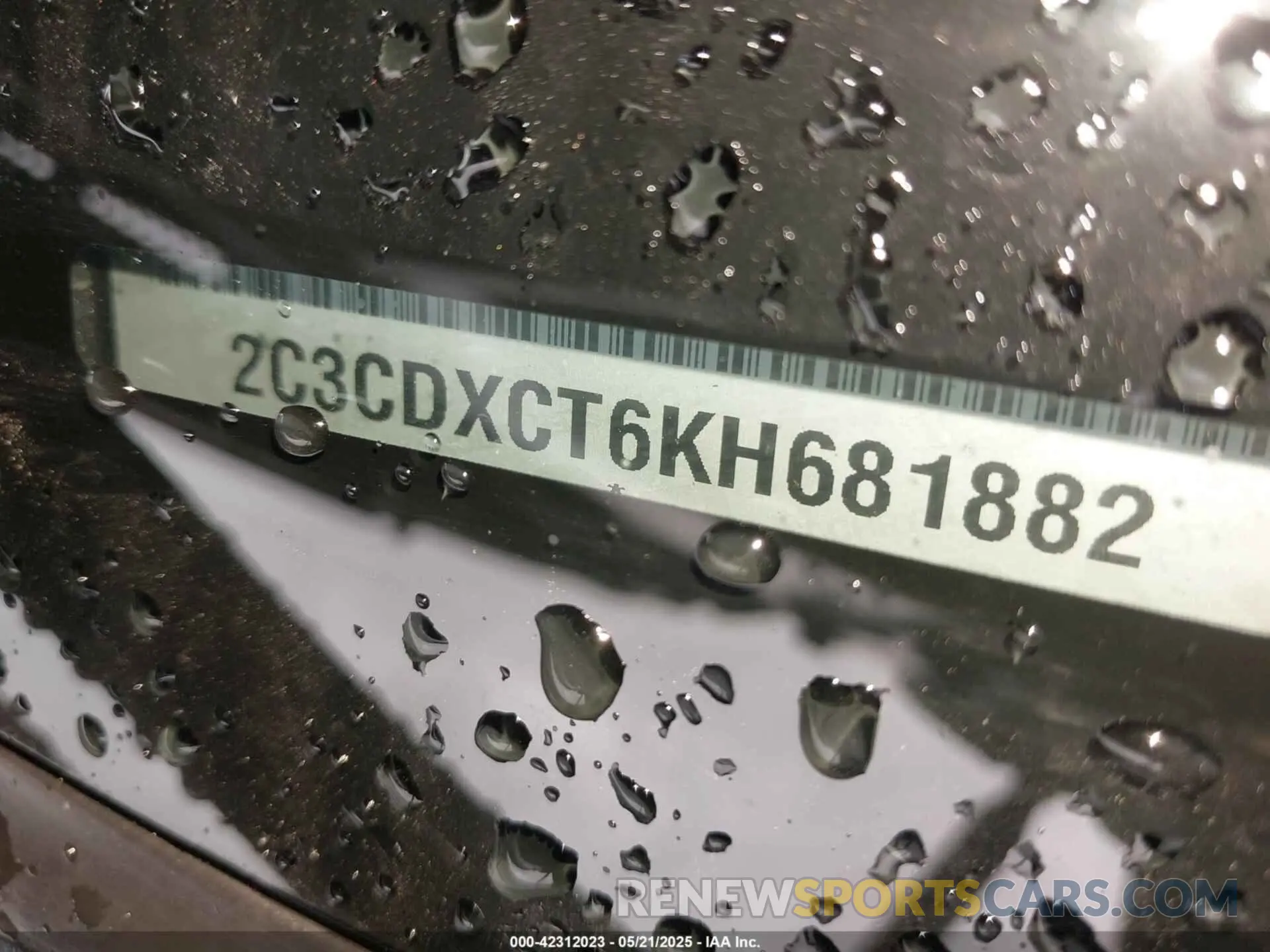 9 fotografías del automóvil dañado 2C3CDXCT6KH681882 DODGE CHARGER 2019