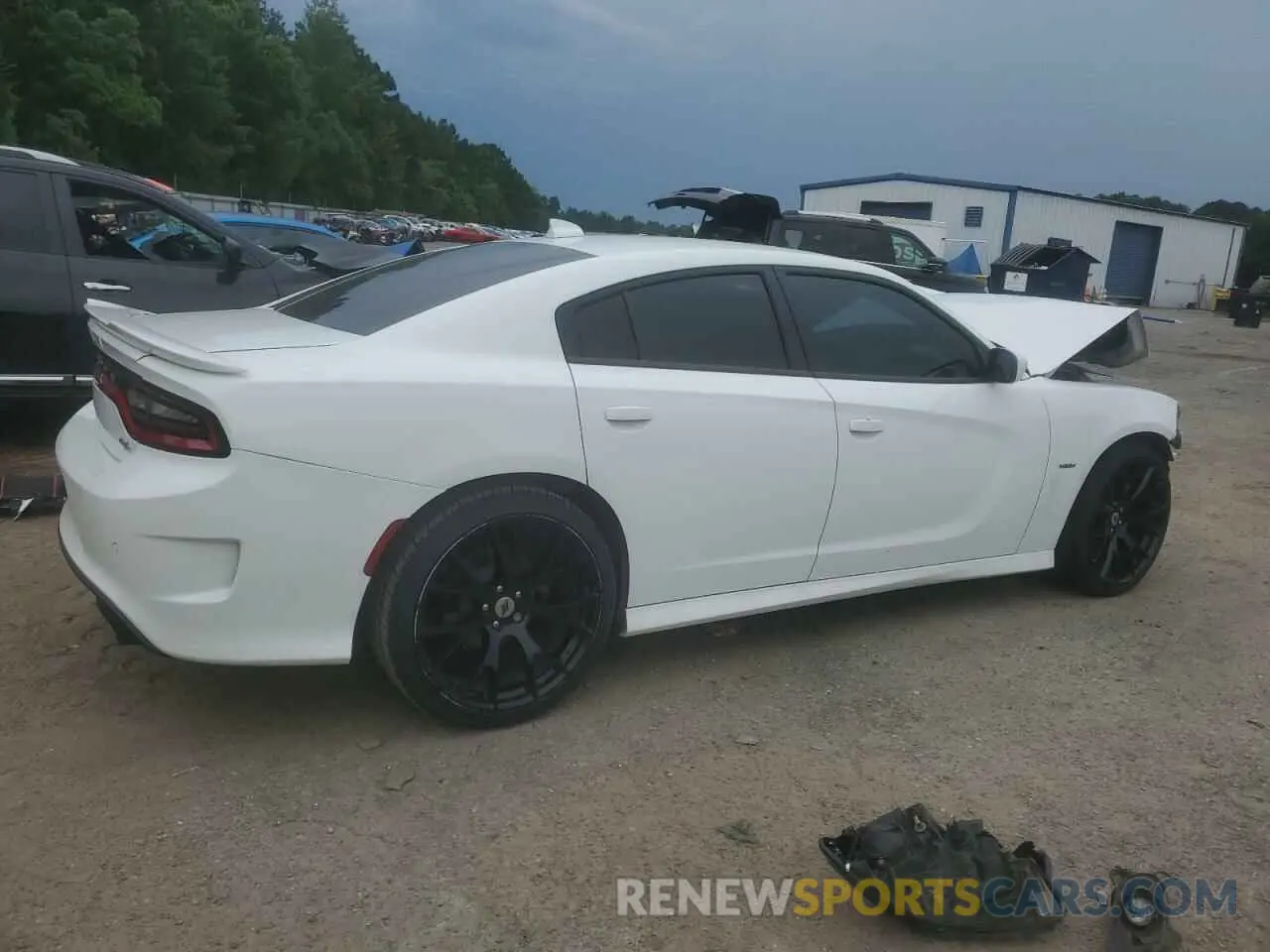 3 fotografías del automóvil dañado 2C3CDXCT6KH738467 DODGE CHARGER 2019